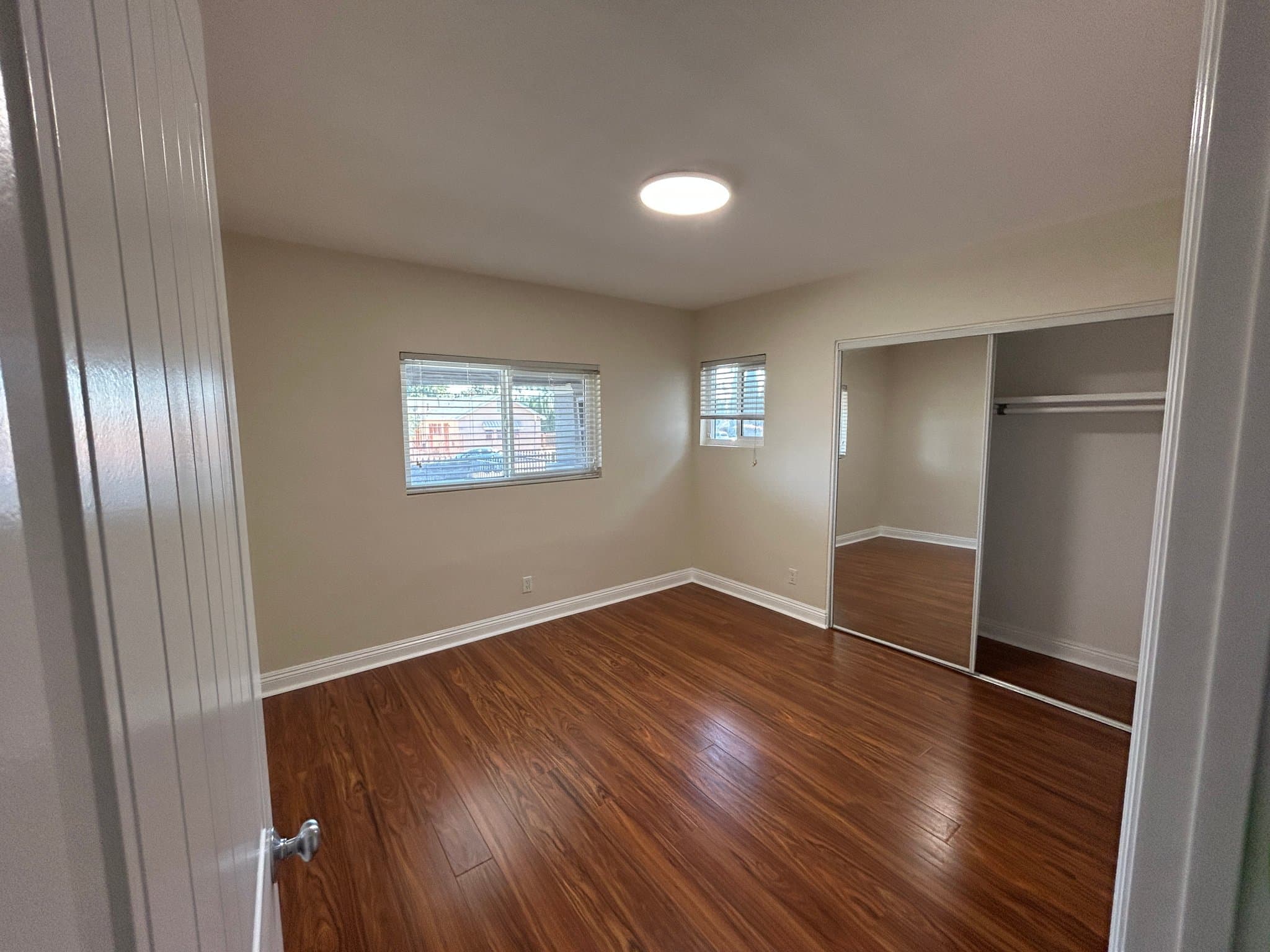 Los Angeles House: 1915 w vernon ave