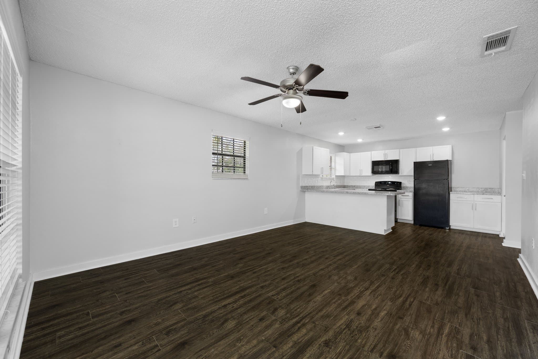Port Richey Multiplex: 7110 Tudor Lane