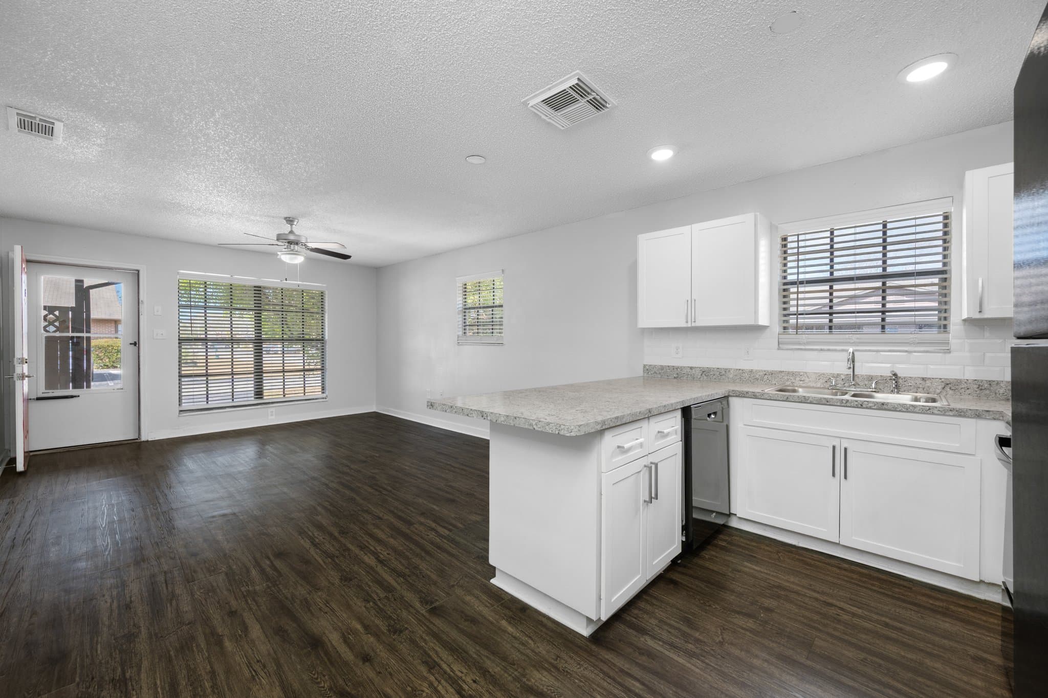 Port Richey Multiplex: 7110 Tudor Lane