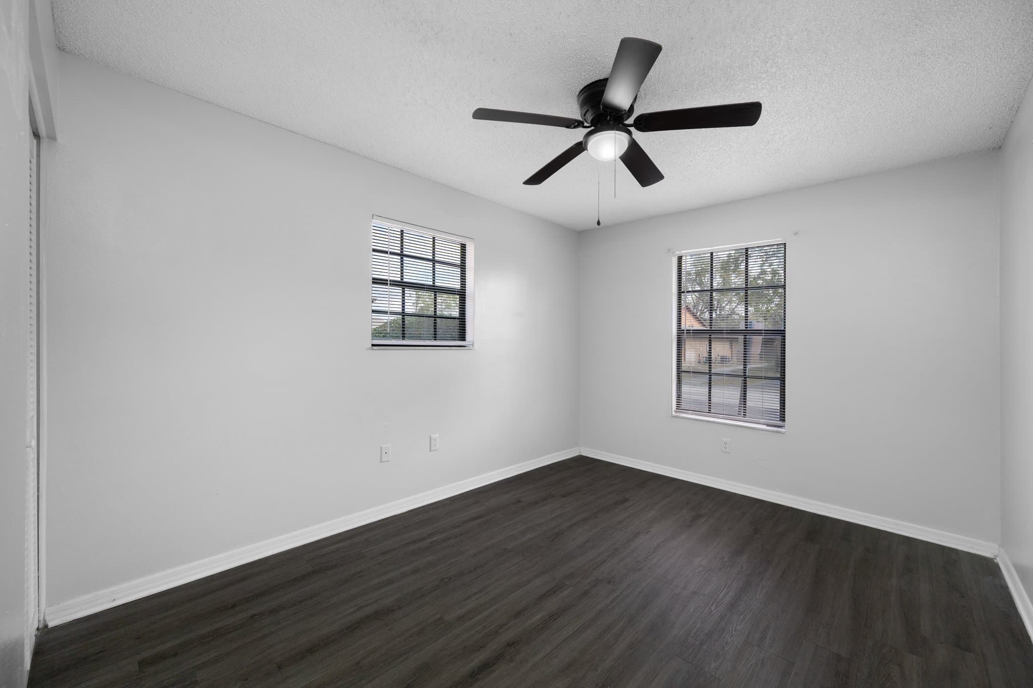 Port Richey Multiplex: 10709 Yorkshire Lane