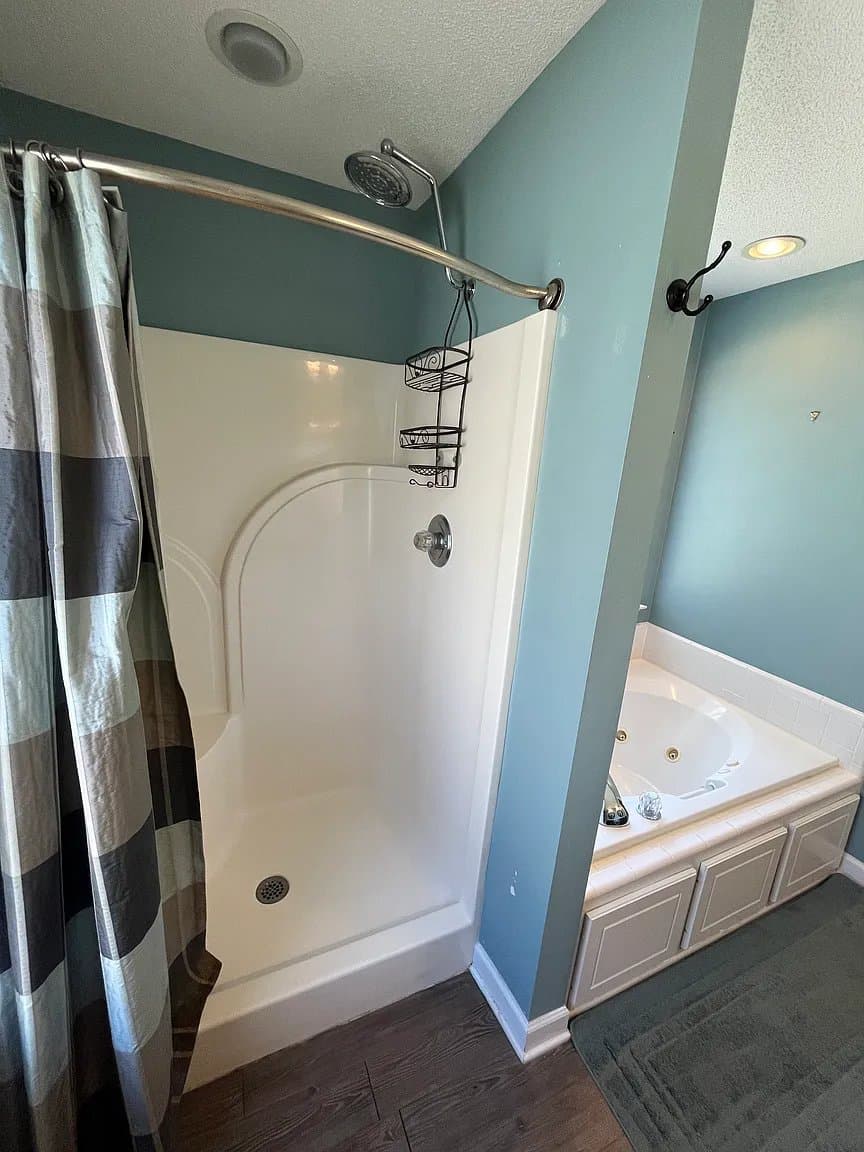 Boiling Springs House: 740 Running Creek Lane