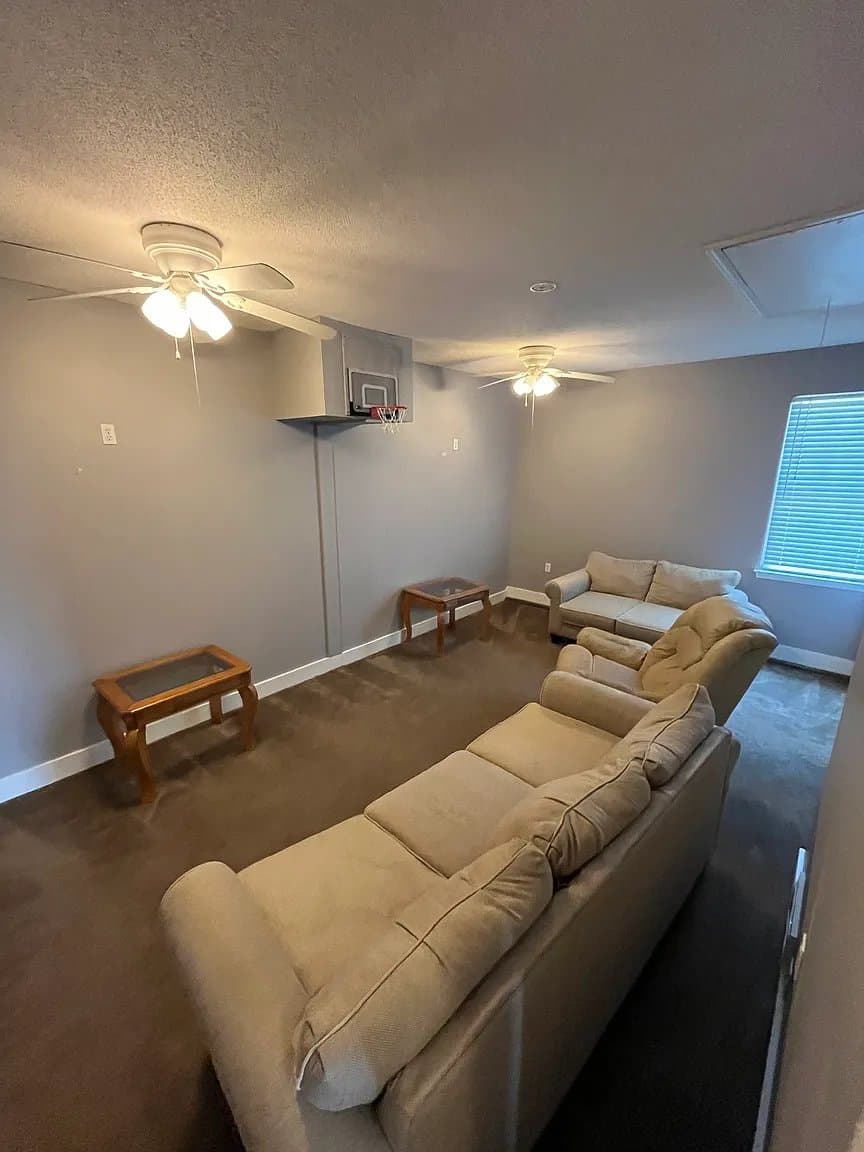 Boiling Springs House: 740 Running Creek Lane