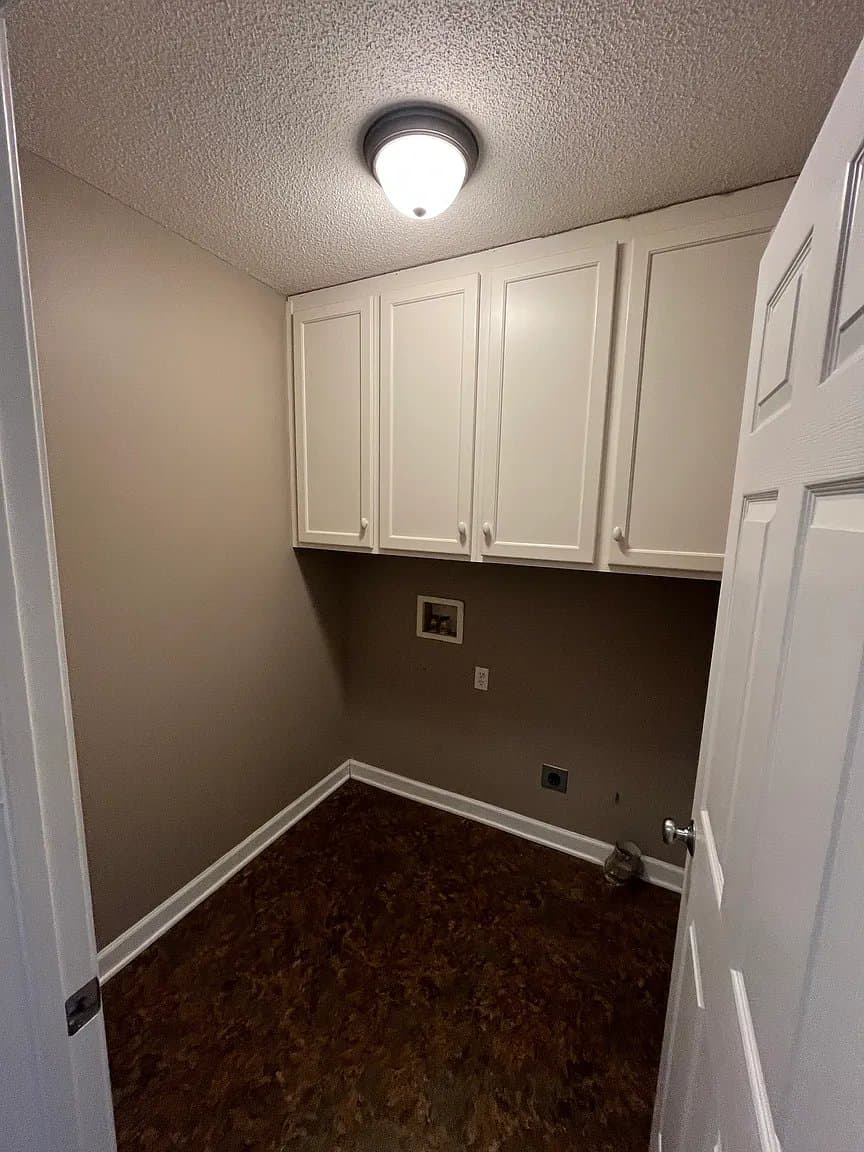 Boiling Springs House: 740 Running Creek Lane