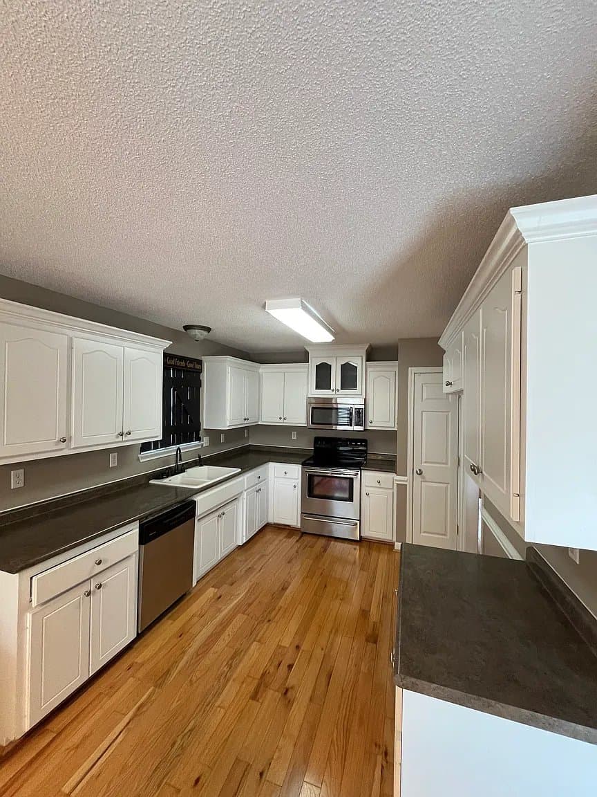 Boiling Springs House: 740 Running Creek Lane