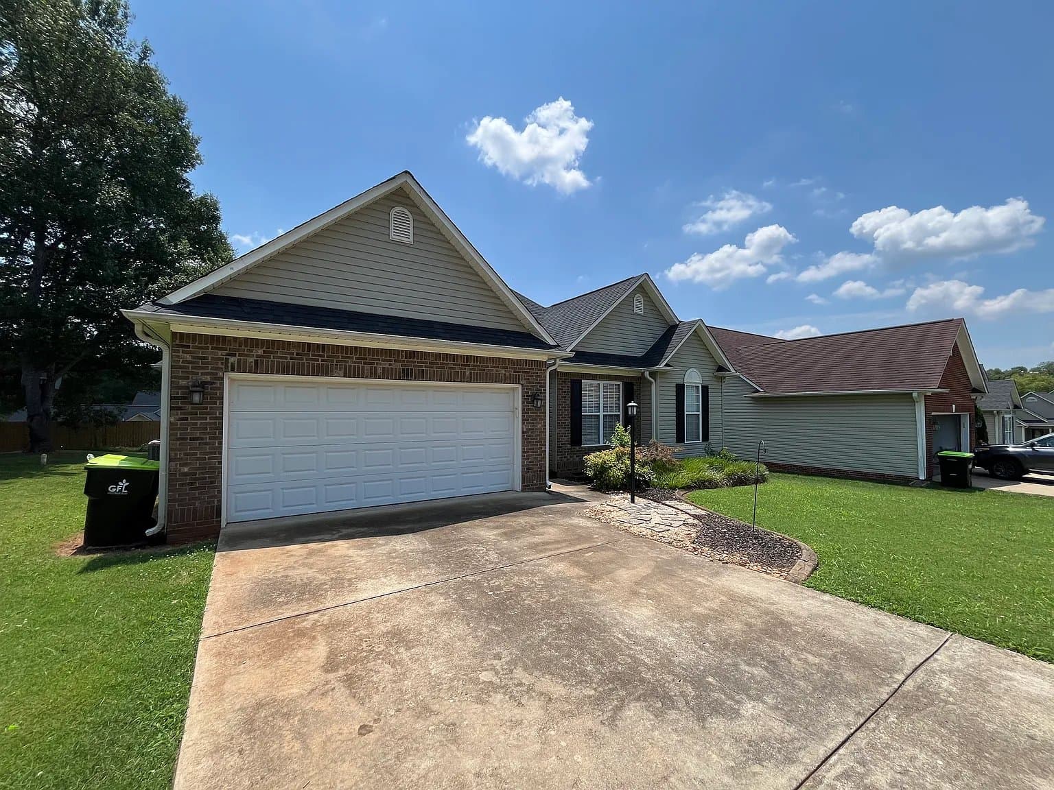 Boiling Springs House: 740 Running Creek Lane