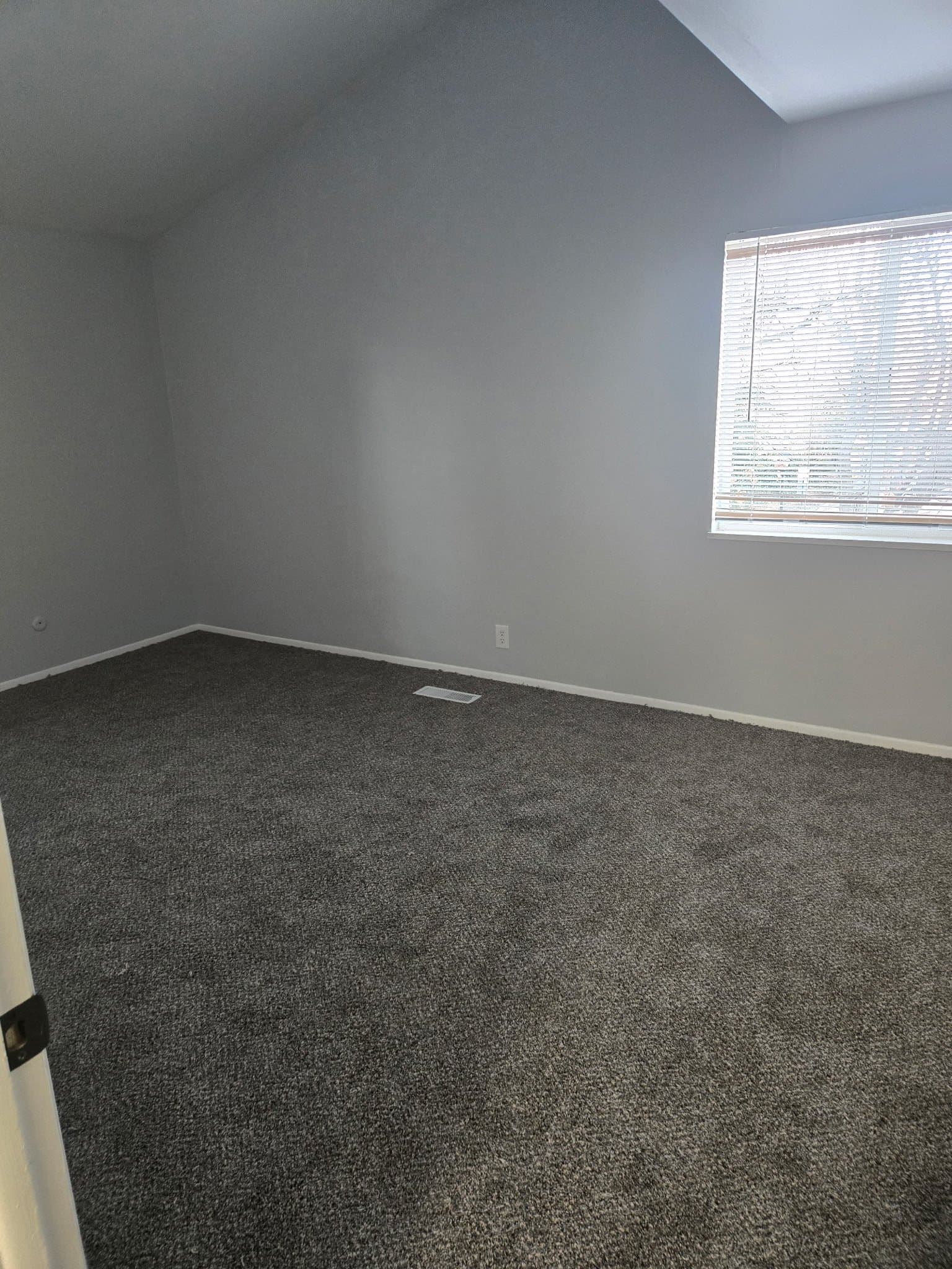 Bountiful Apartment: 639 S Main Street