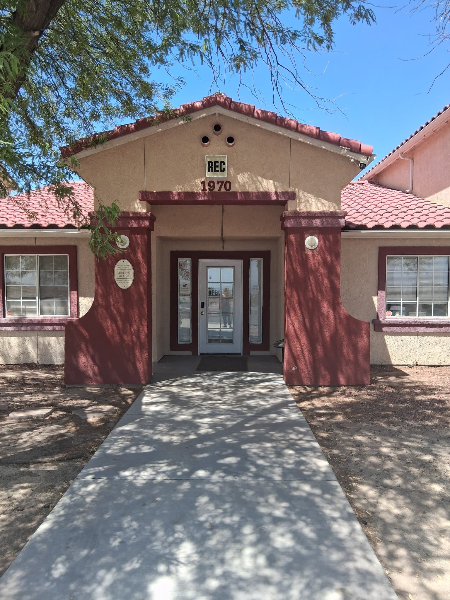 Needles Apartment: 1970 Clary Dr