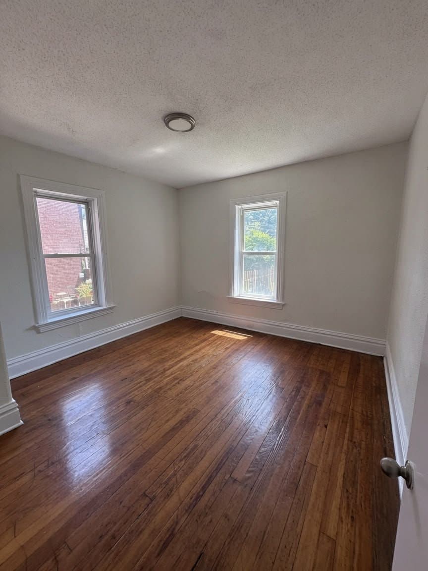 St Louis Multiplex: 2906 Victor St