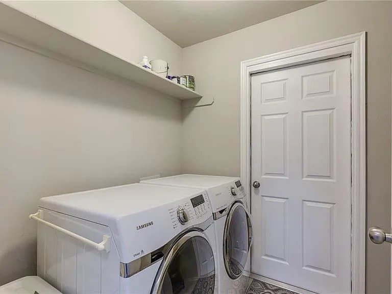 Village House: 10120 Sussex Pl