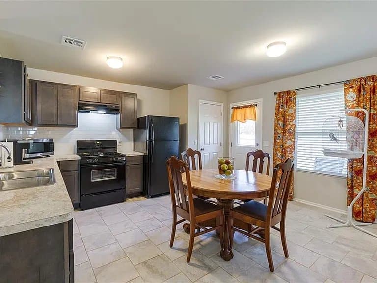 Village House: 10120 Sussex Pl