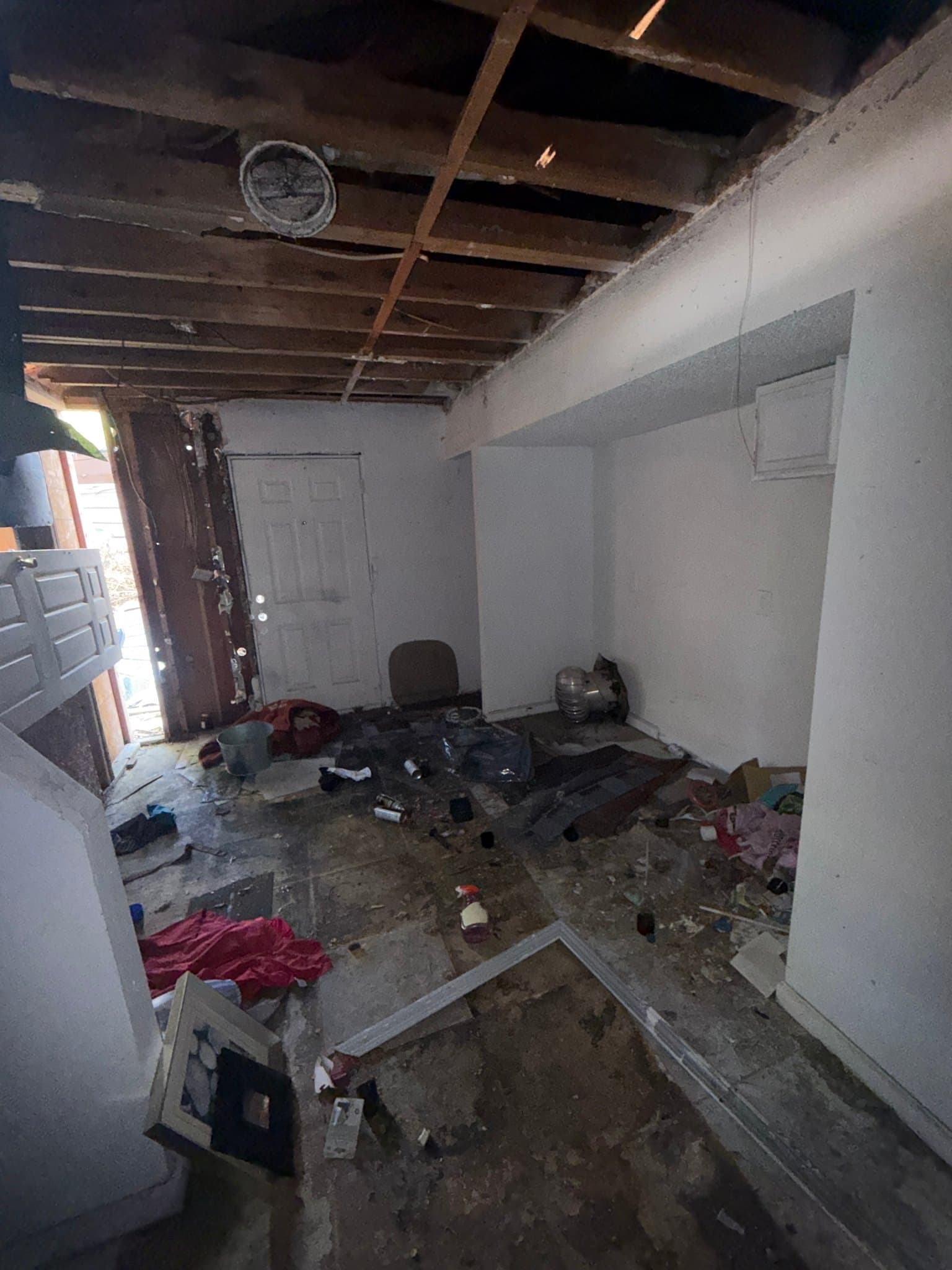Cahokia Heights House: 30 Delores Dr