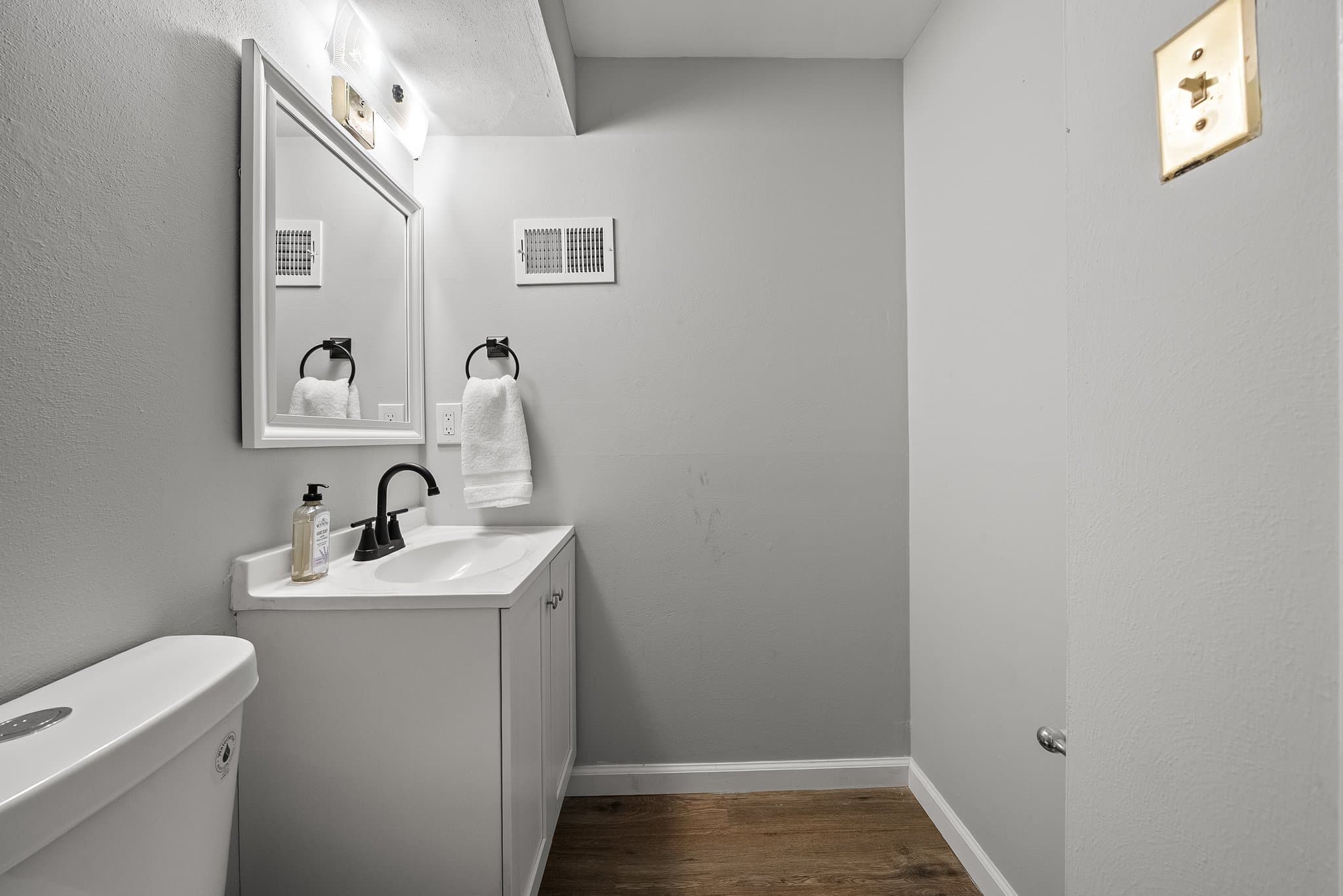 Sappington House: 11008 Baywood Ter