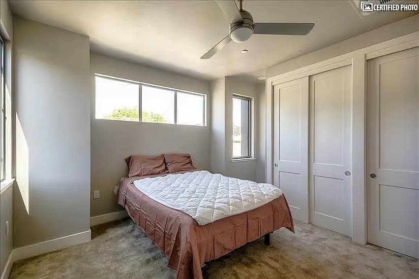 Sacramento House: 1814 Solons Aly