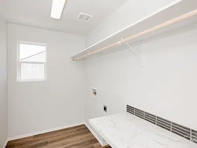 Caldwell House: 4823 Fire Opal St