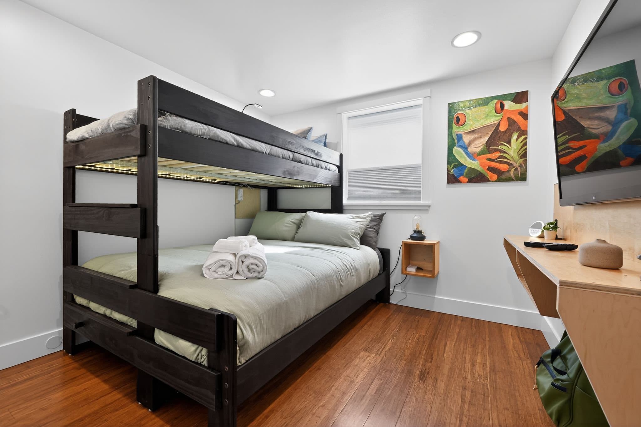 Seattle House: 9314 54th Ave S