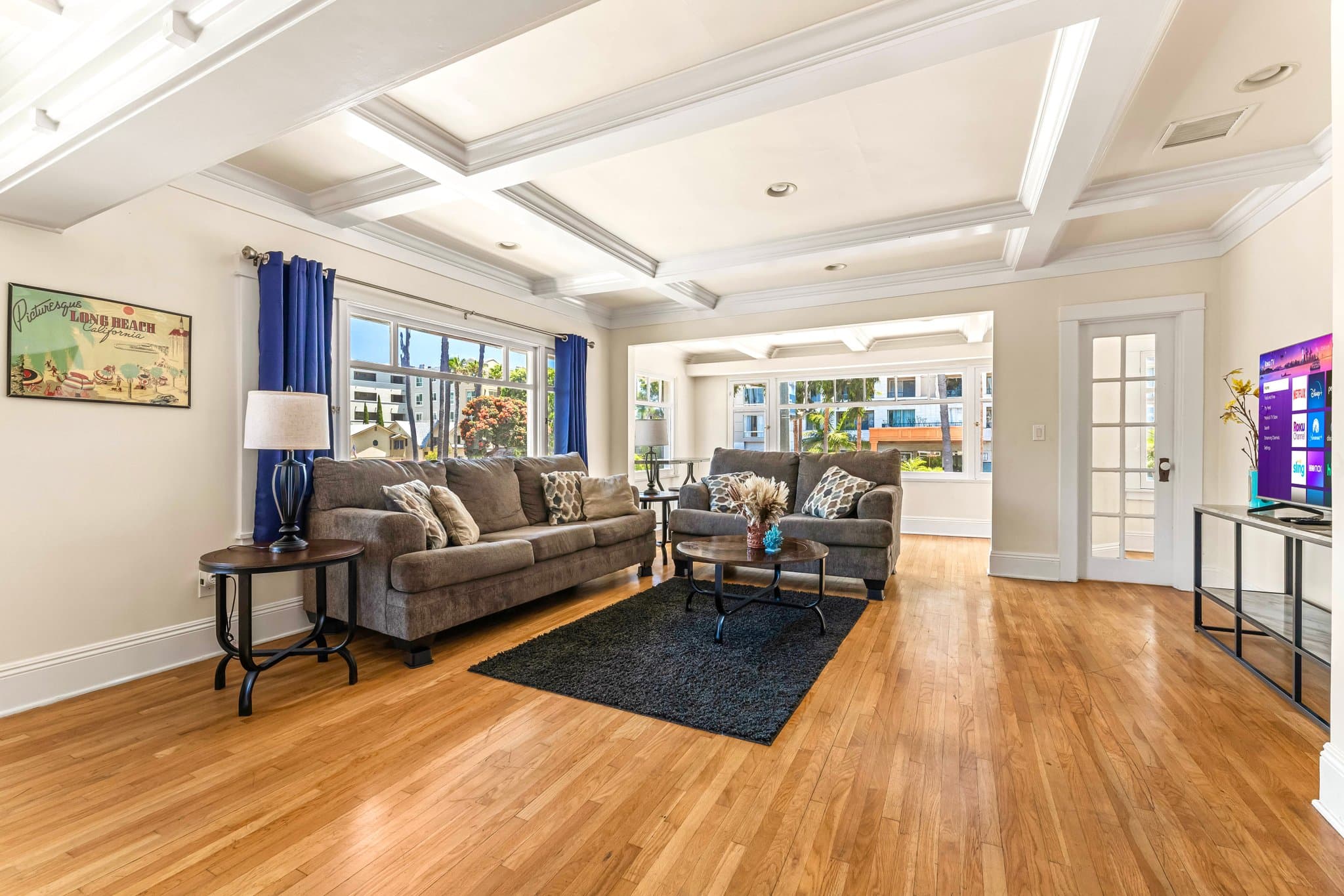 Long Beach Condo: 841 E Ocean Blvd