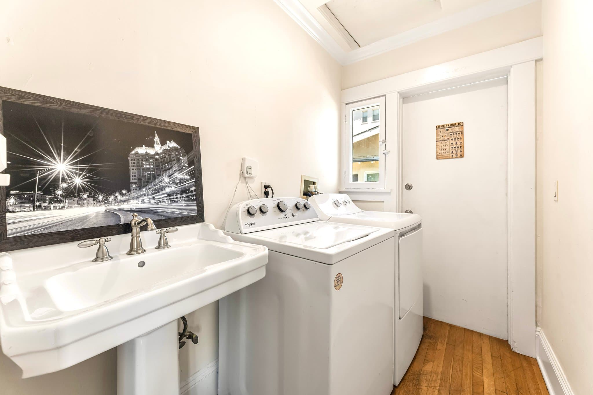 Long Beach Condo: 841 E Ocean Blvd