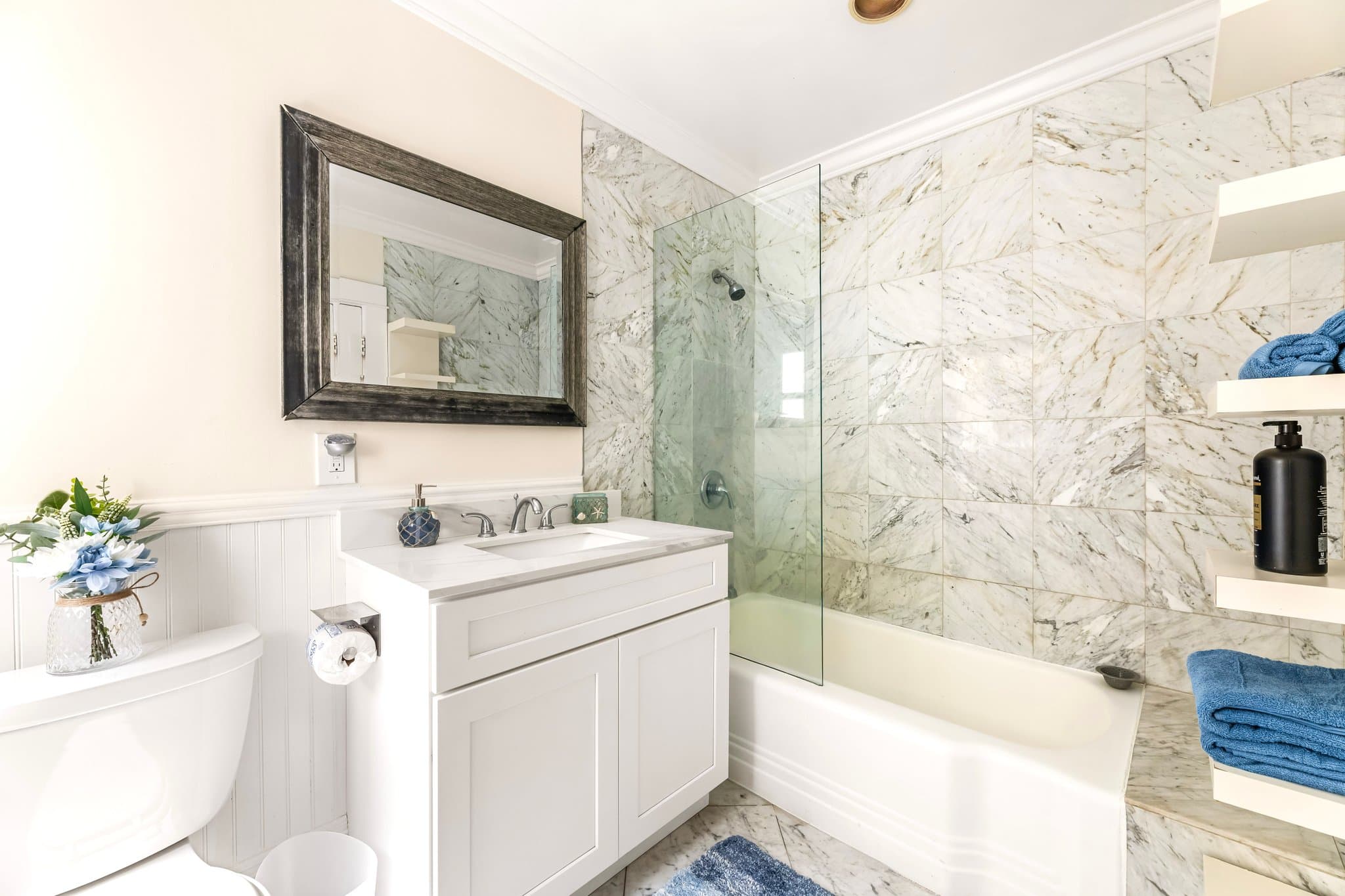 Long Beach Condo: 841 E Ocean Blvd