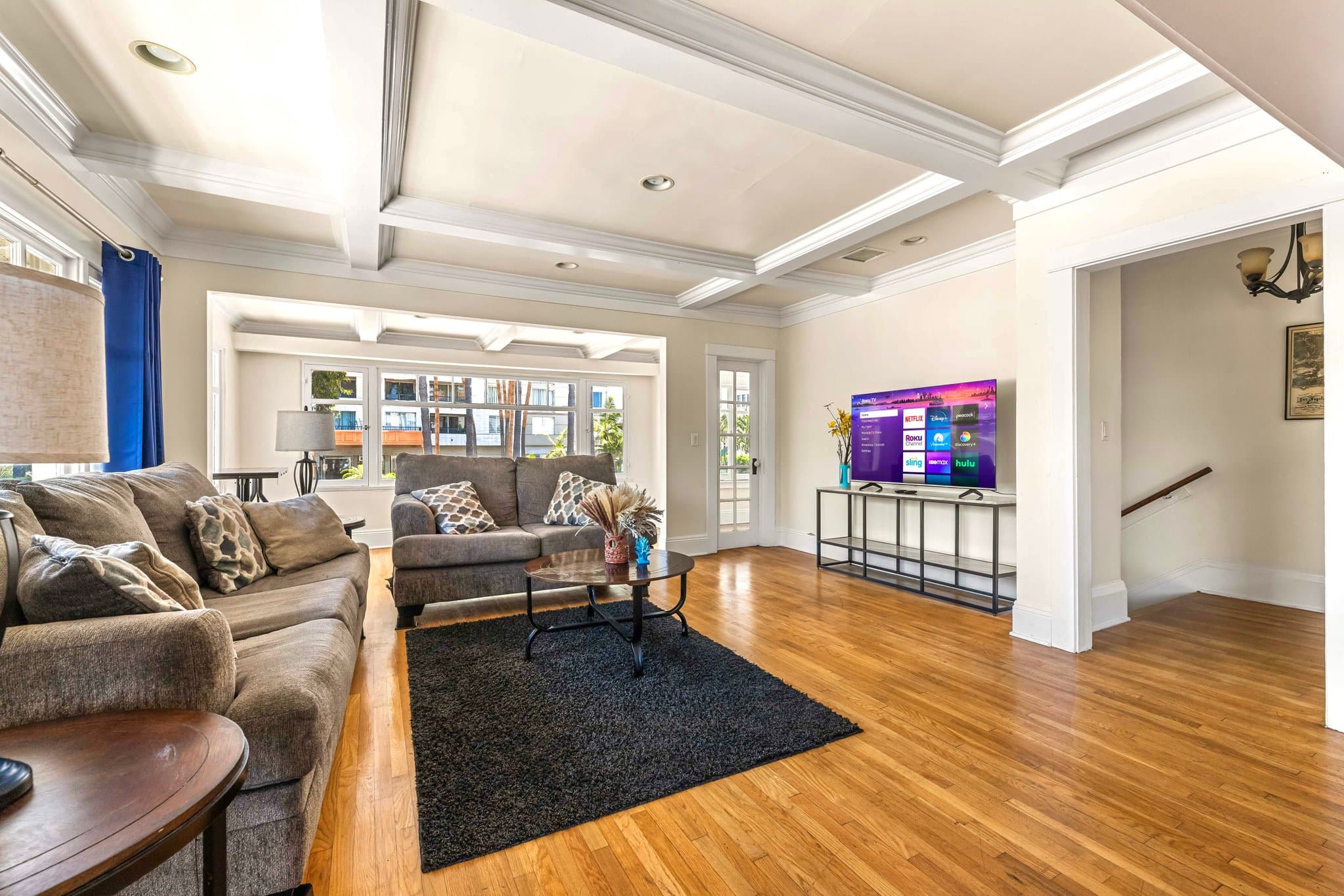 Long Beach Condo: 841 E Ocean Blvd