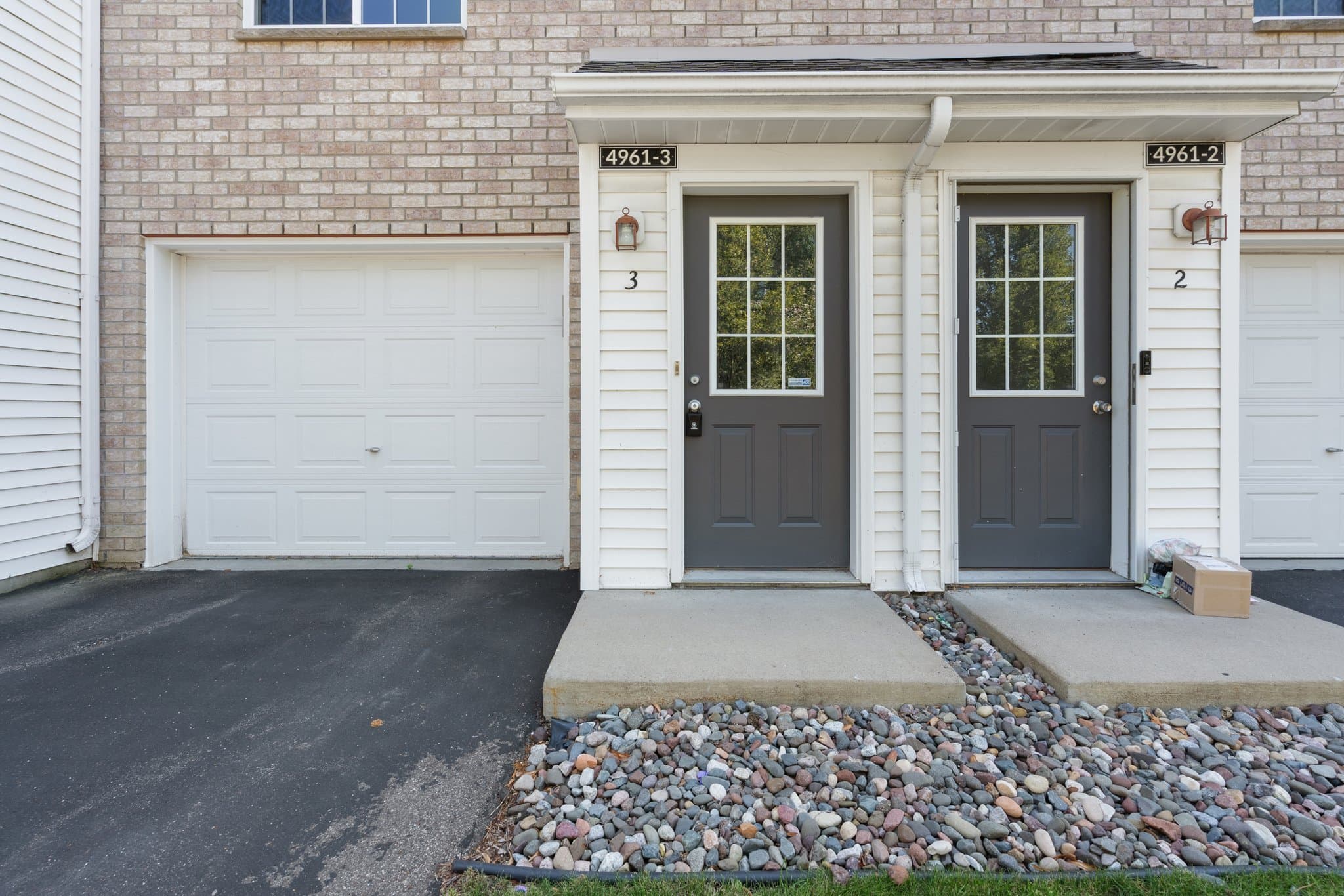 Hugo Townhome: 4961 Emmit Dr N