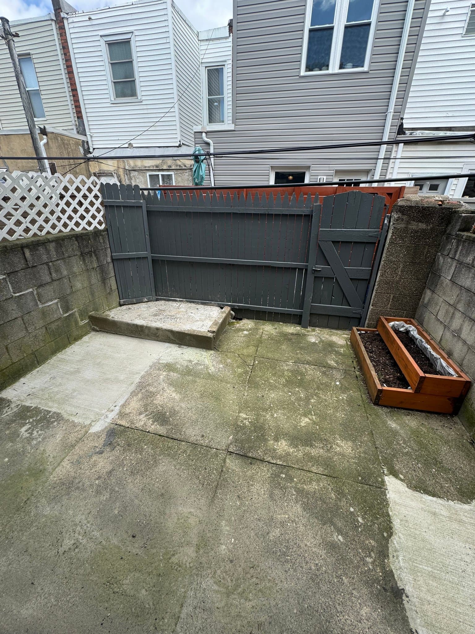 Philadelphia Townhome: 1917 Dudley Street
