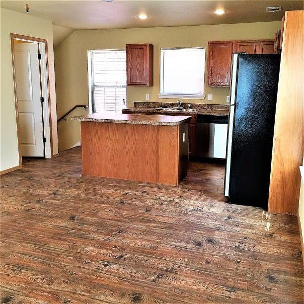 Fayetteville Townhome: 2814 W Lakewood Dr