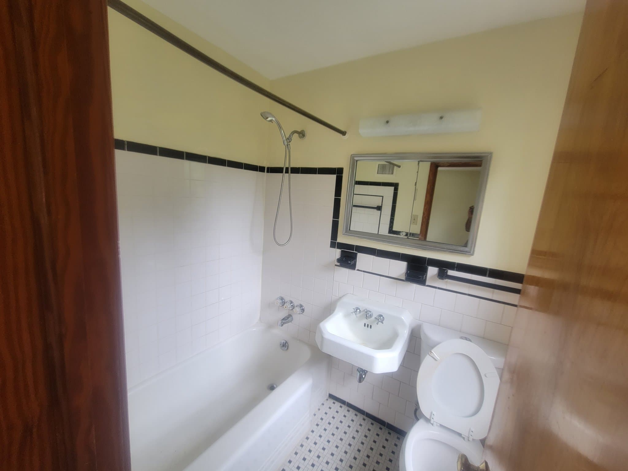Baltimore Townhome: 6807 B Fairdel Ave