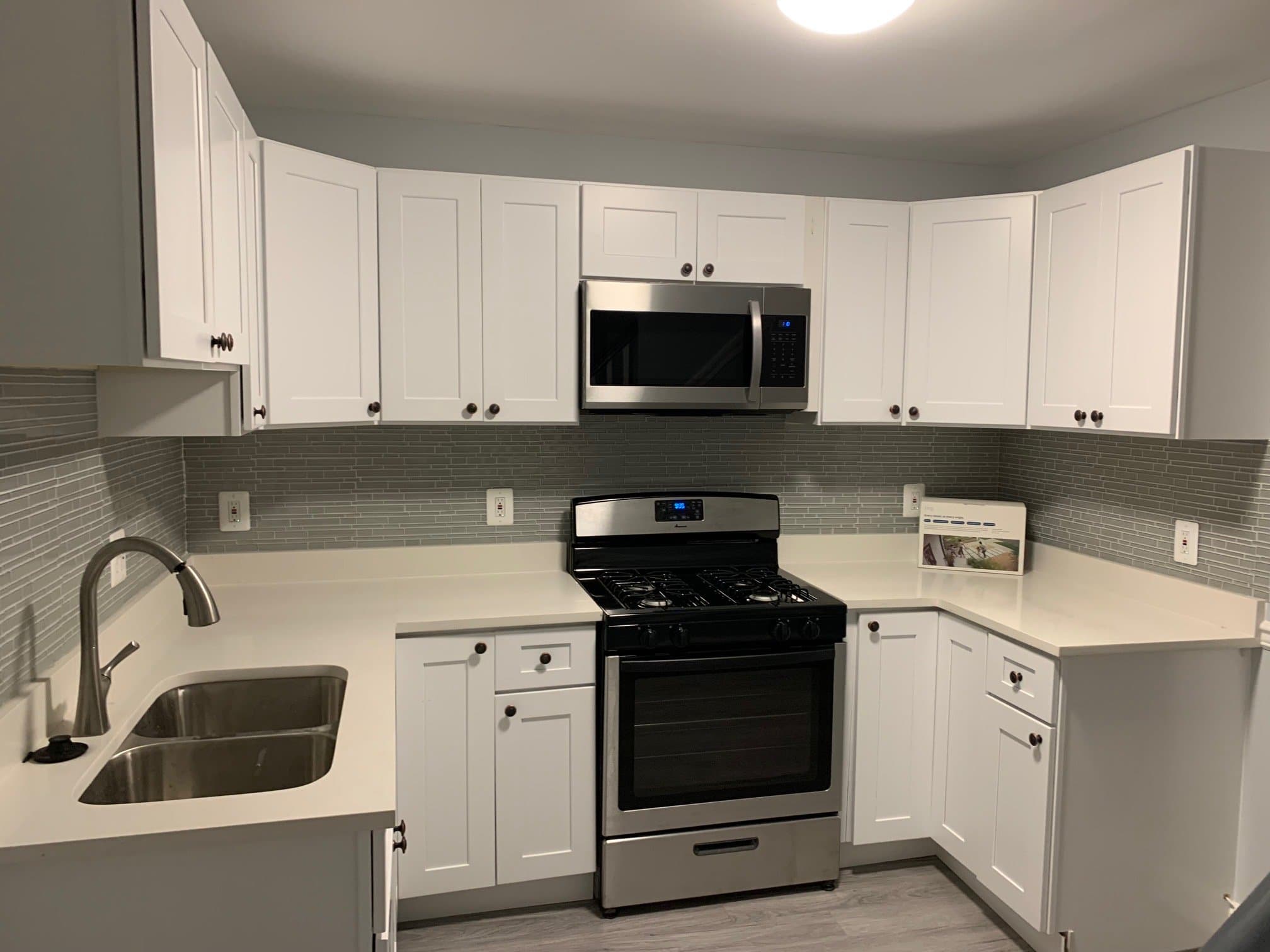 Baltimore Townhome: 148 N East ave