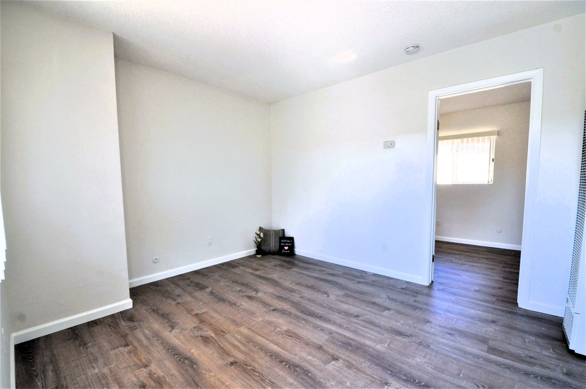 Chula Vista Apartment: 521 Park Way