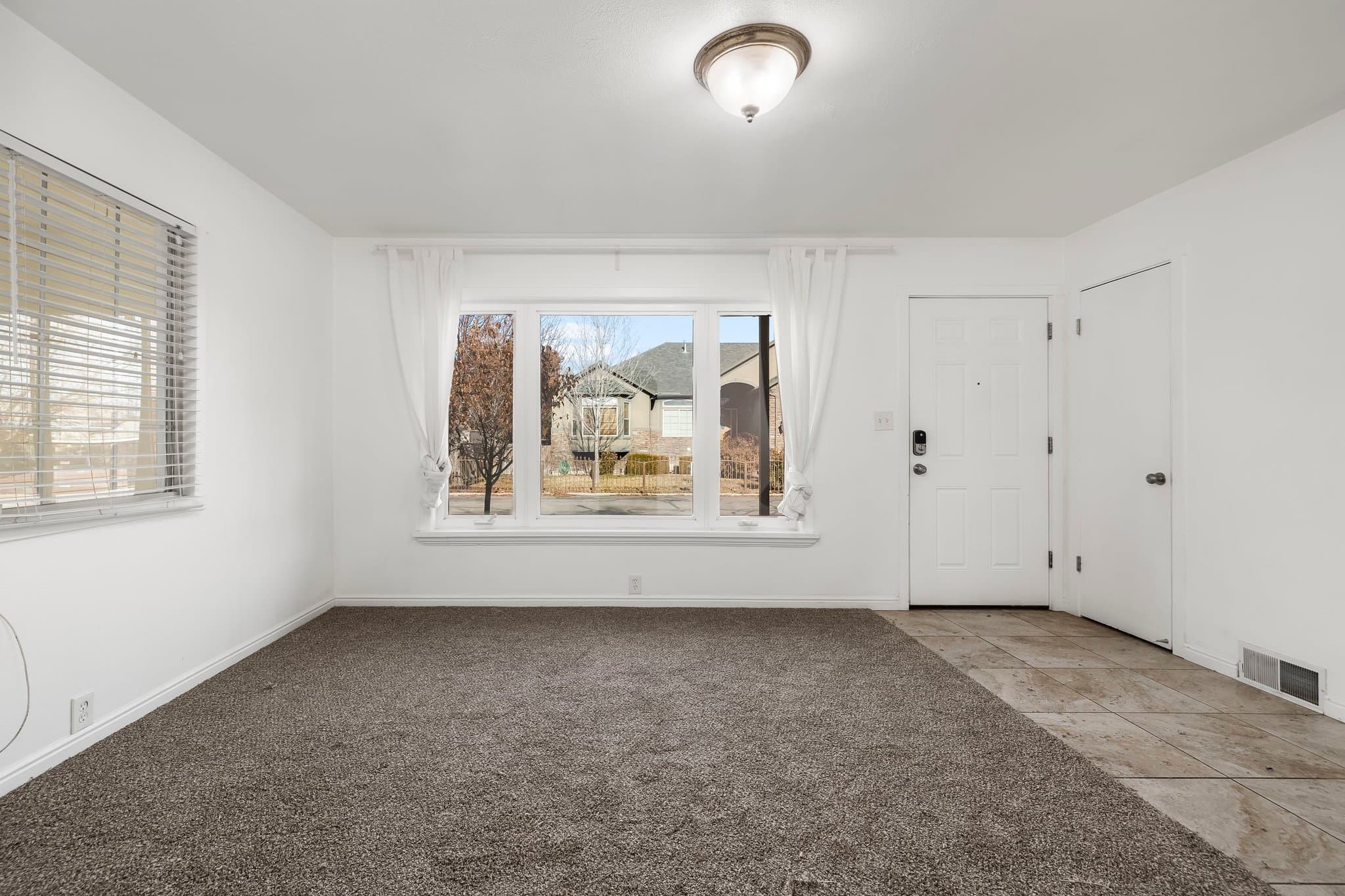 West Valley City Apartment: 3911 S 3200 W Unit C