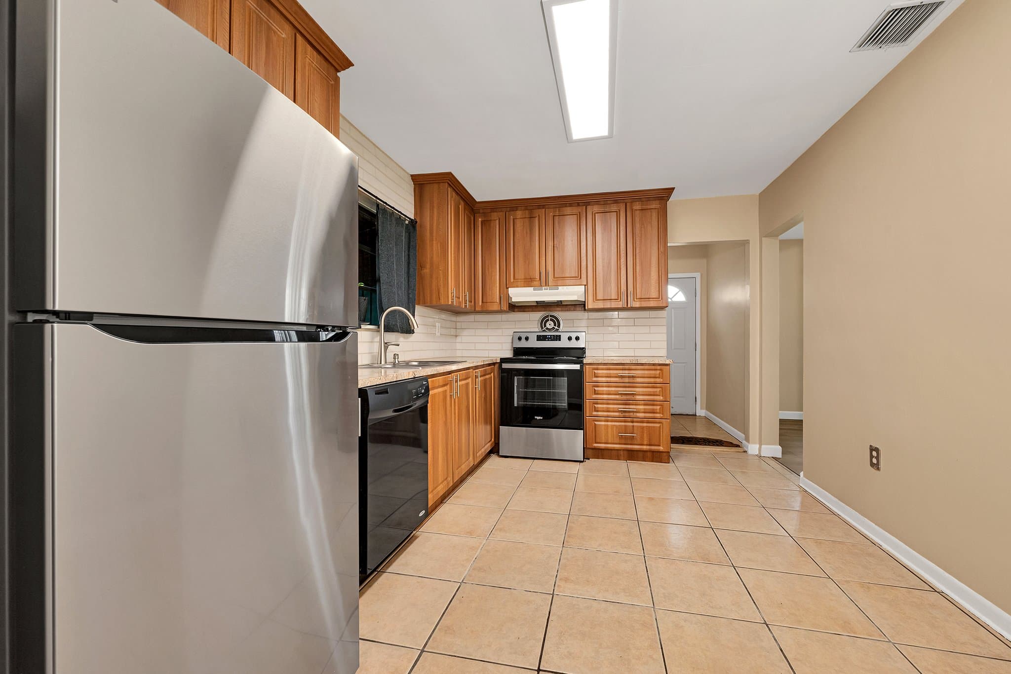 MIAMI GARDENS House: 19401 NW 23 AVE