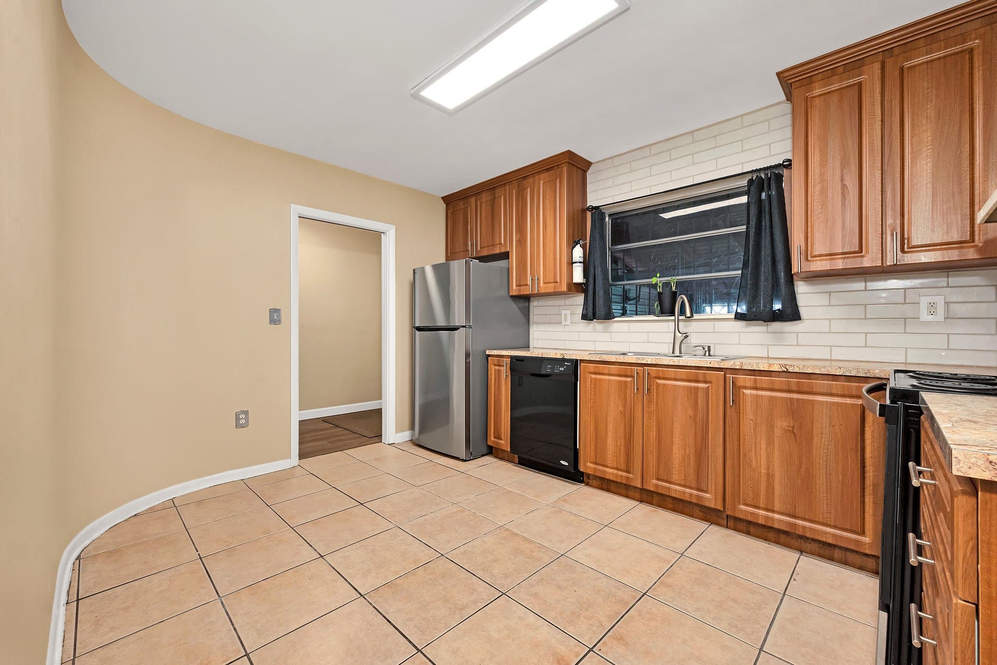 MIAMI GARDENS House: 19401 NW 23 AVE