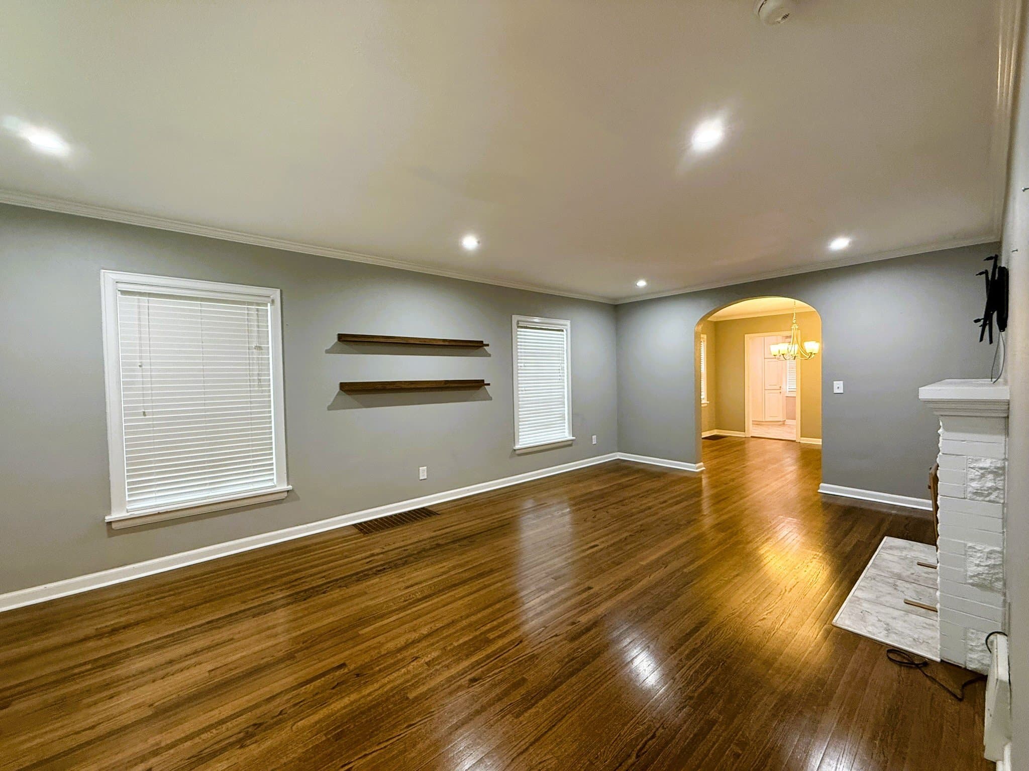 Wichita House: 514 S Crestway