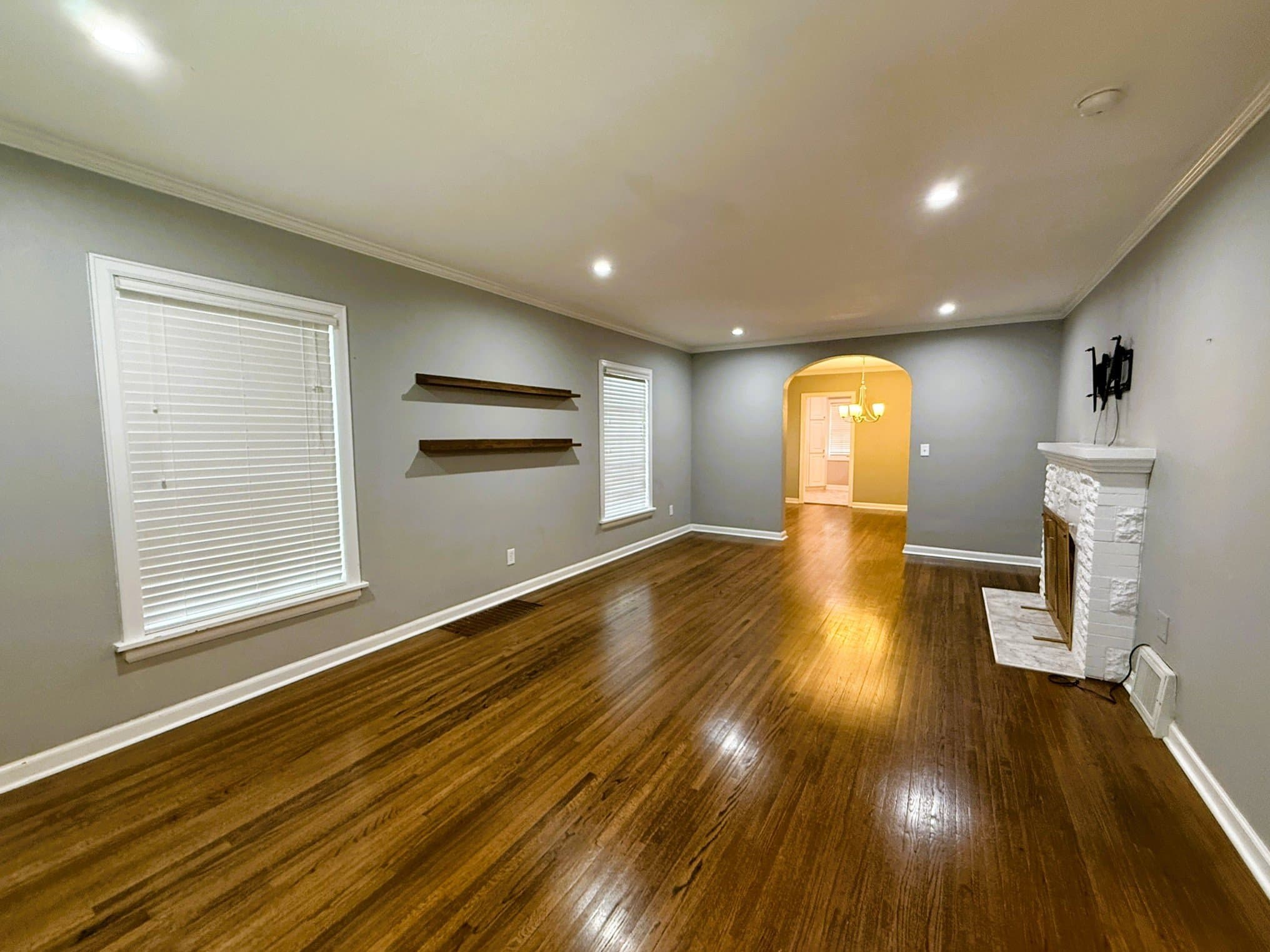 Wichita House: 514 S Crestway