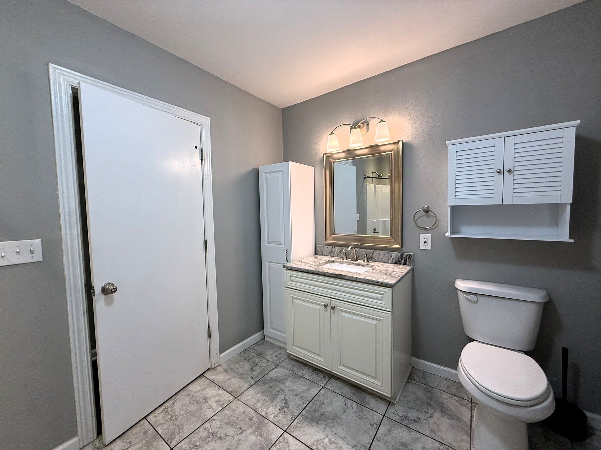 Wichita House: 514 S Crestway