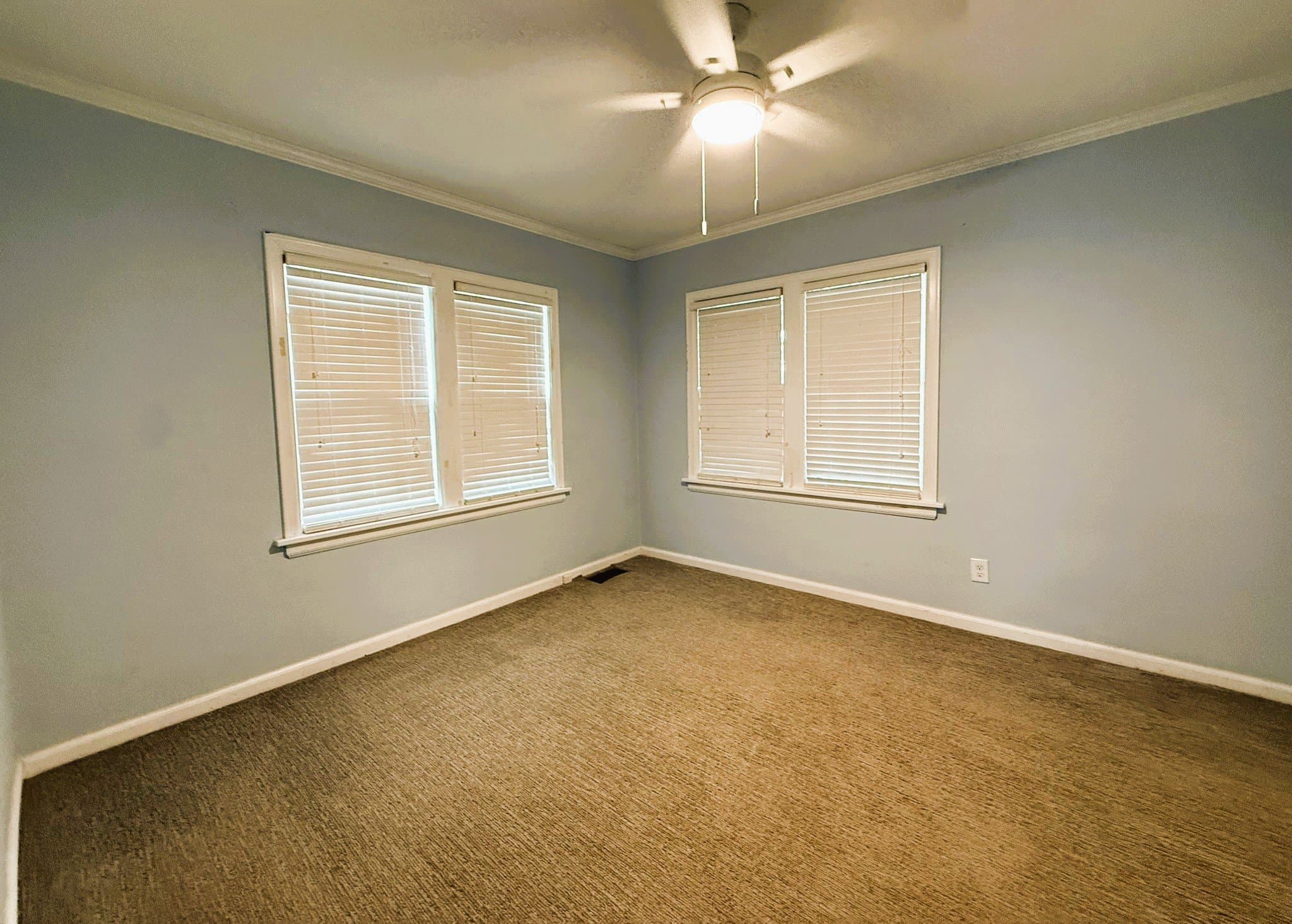 Wichita House: 514 S Crestway