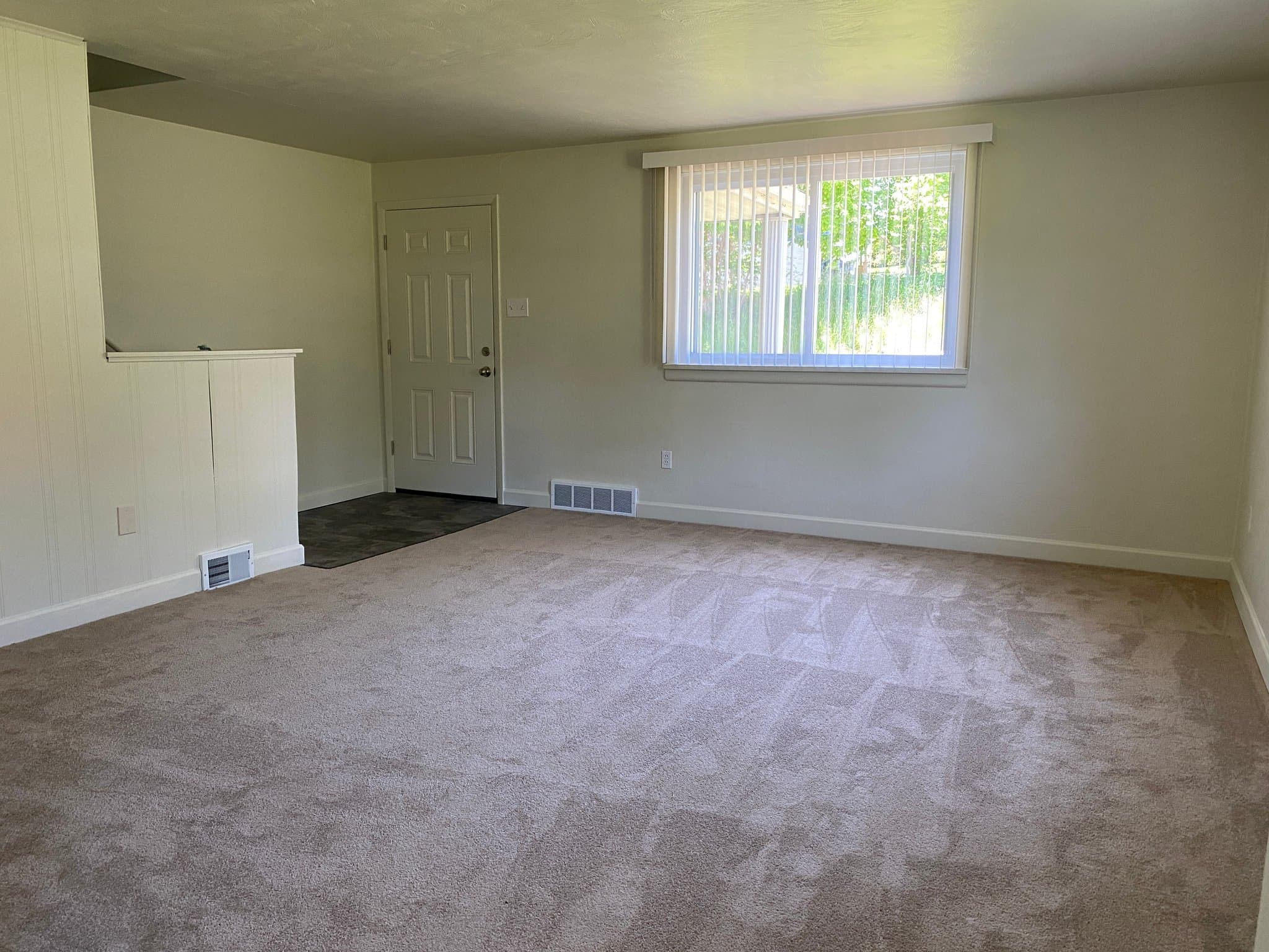 Irwin Townhome: 619 Robbins Station Road