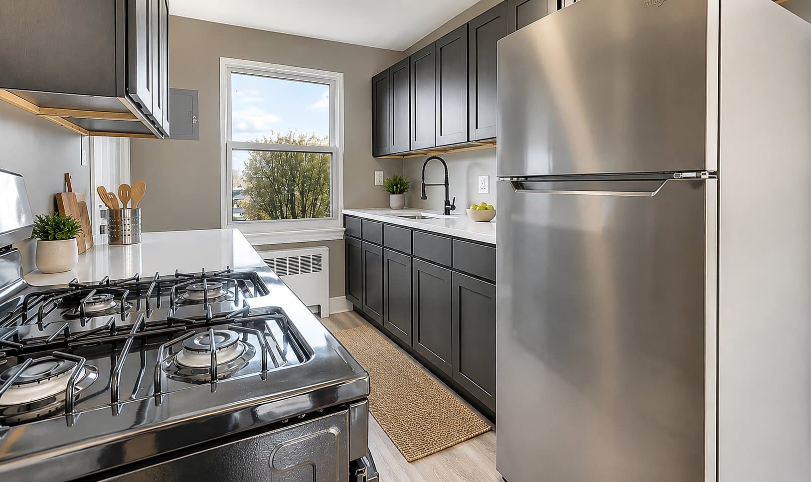 Pleasantville Apartment: 1005 S Main St