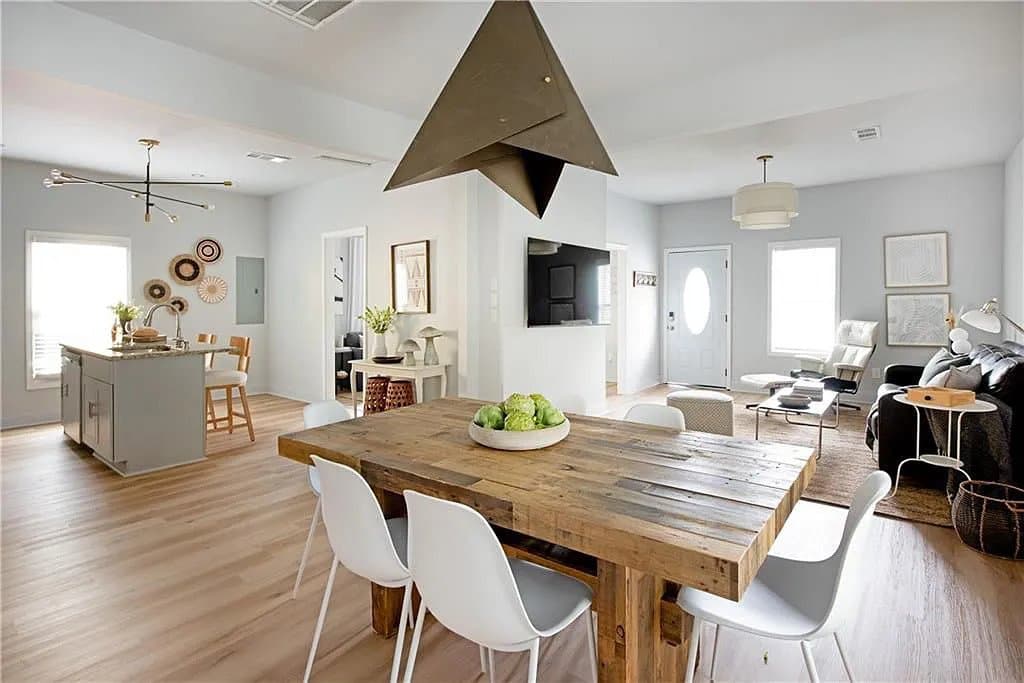 Atlanta House: 187 Farrington Ave SE