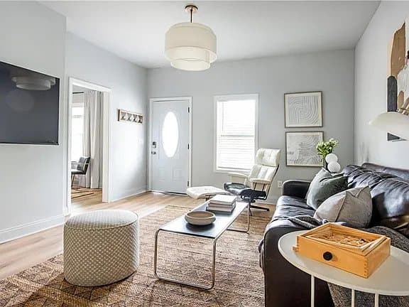 Atlanta House: 187 Farrington Ave SE