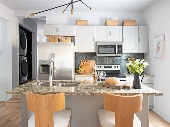 Atlanta House: 187 Farrington Ave SE