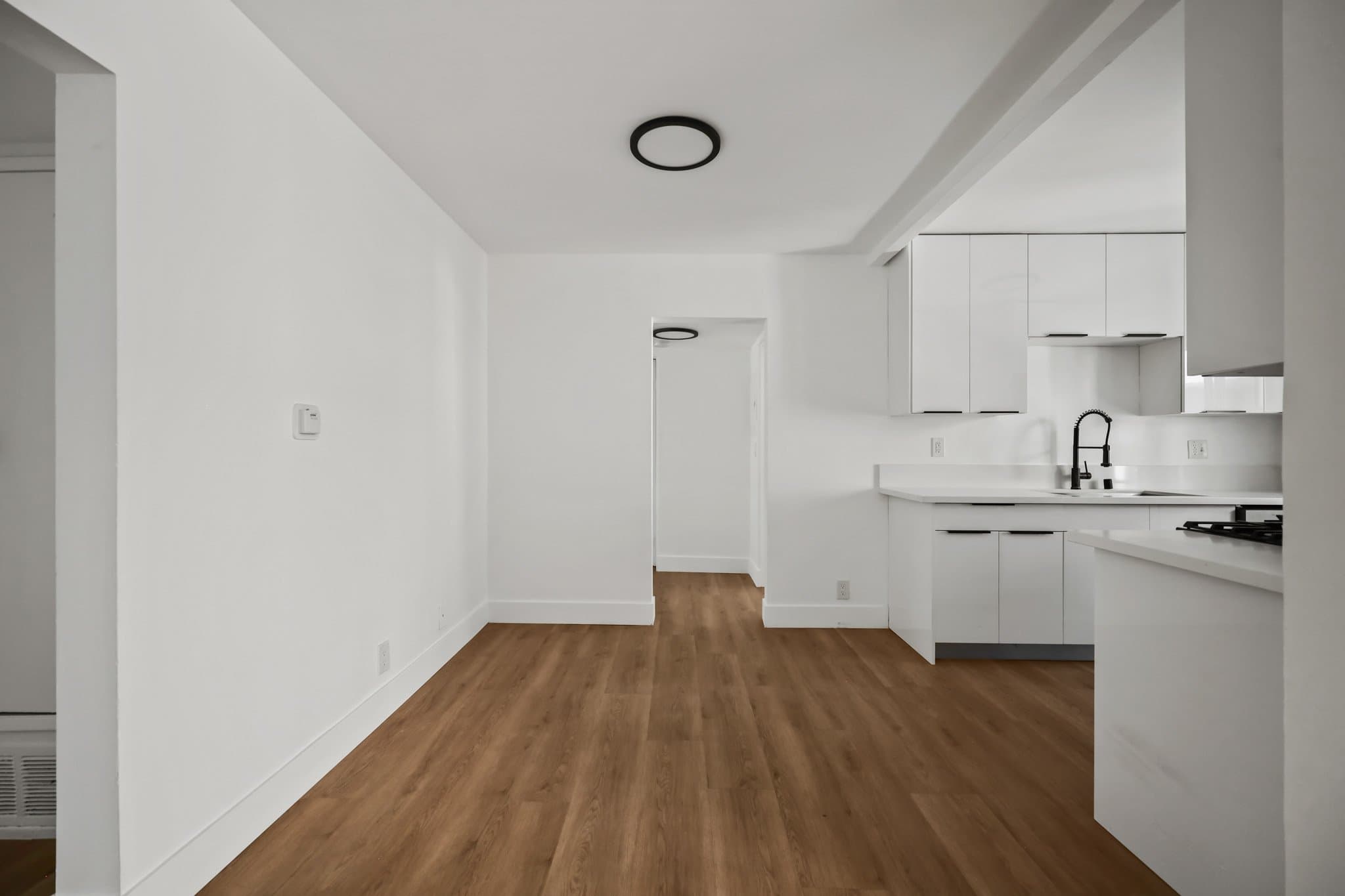Los Angeles Apartment: 2034 s Garth Avenue