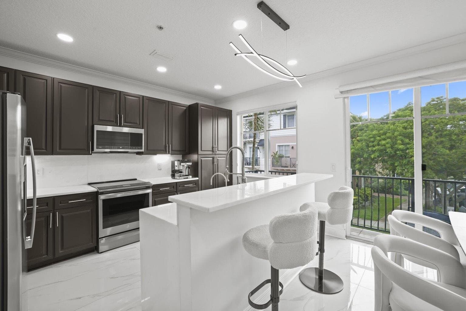 Boca Raton Townhome: 616 NW 38th Circle