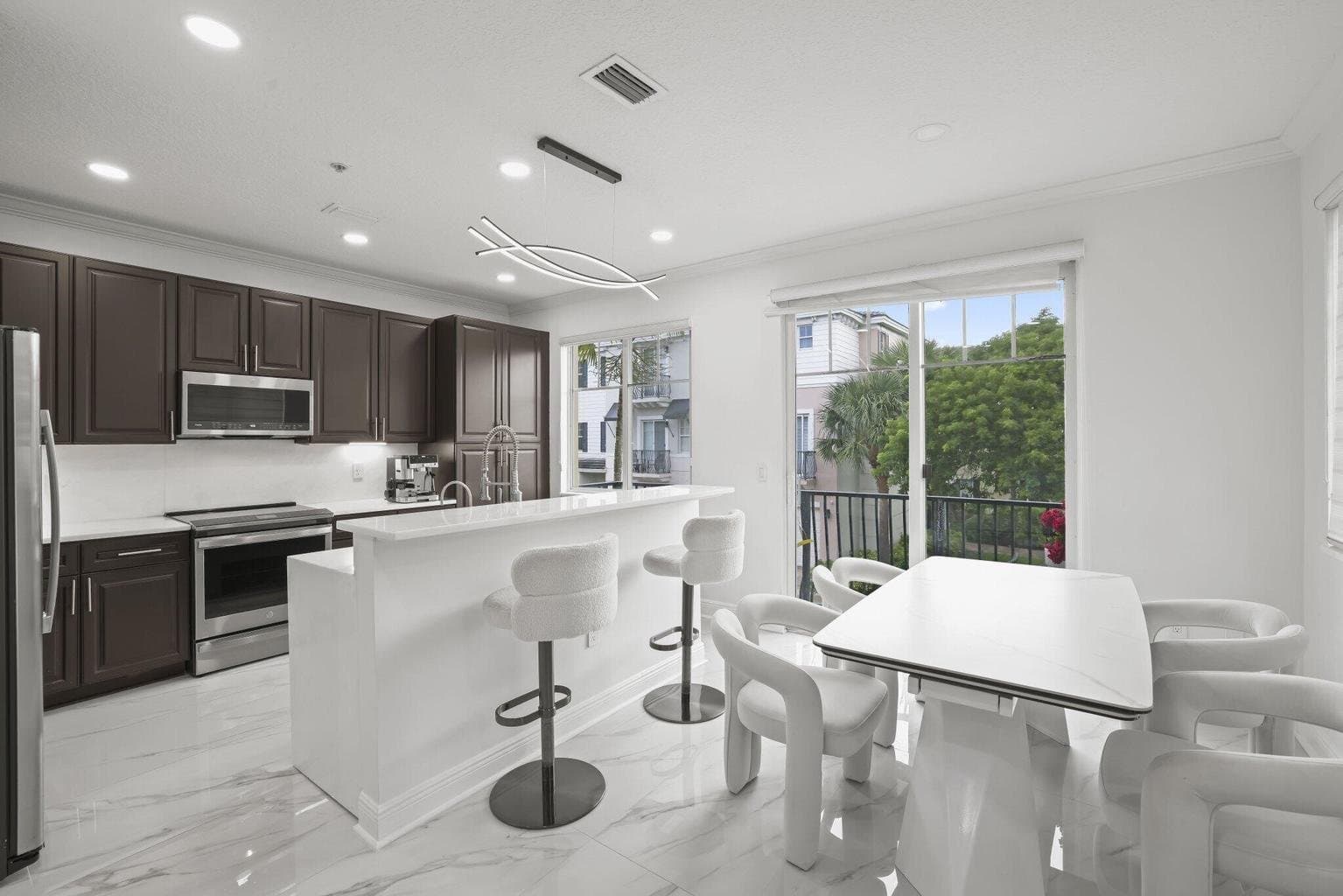 Boca Raton Townhome: 616 NW 38th Circle