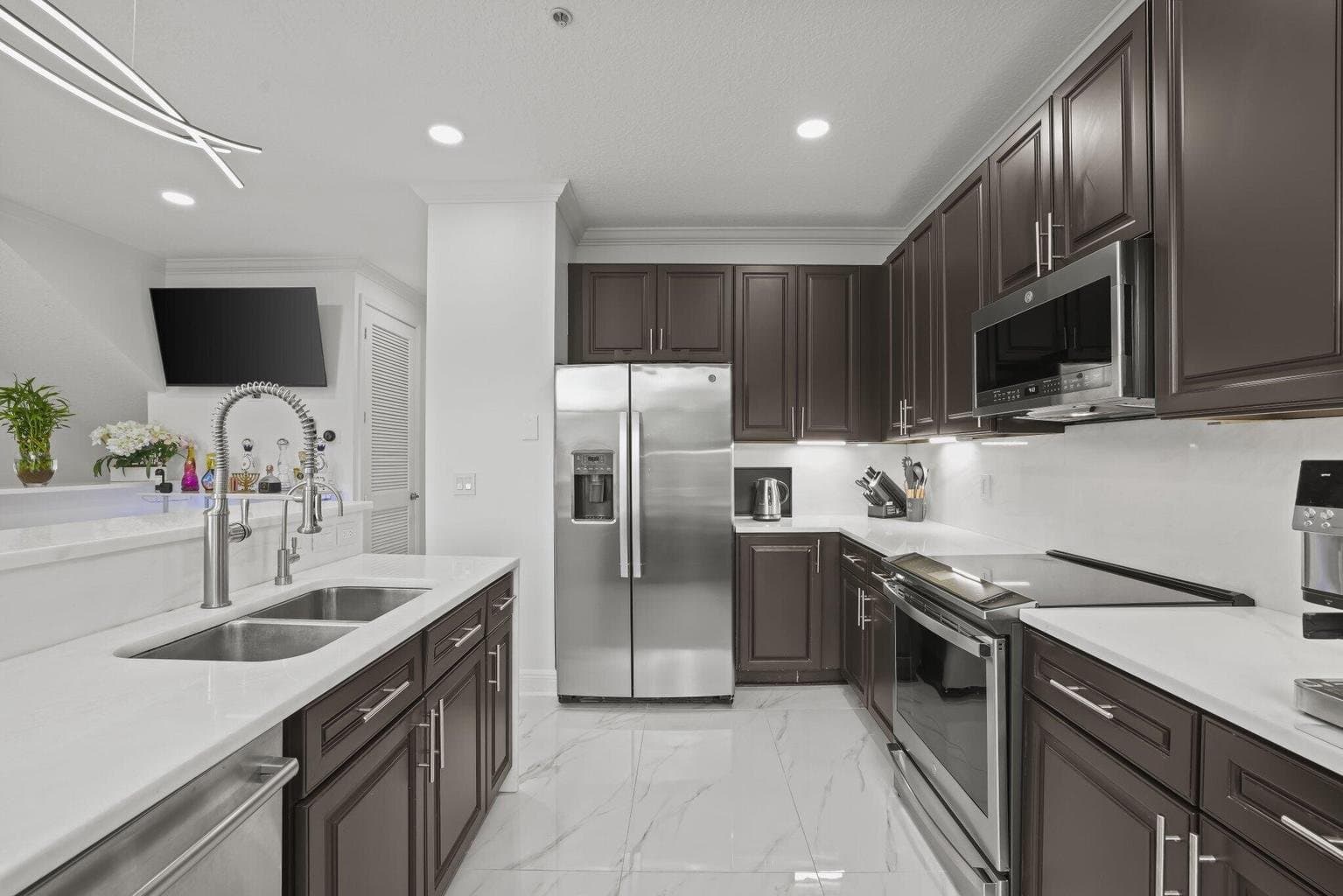Boca Raton Townhome: 616 NW 38th Circle