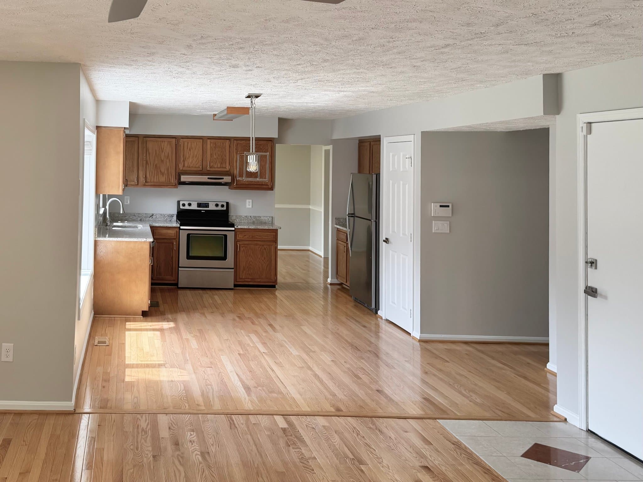 Severn House: 7420 Merrimusic Cir