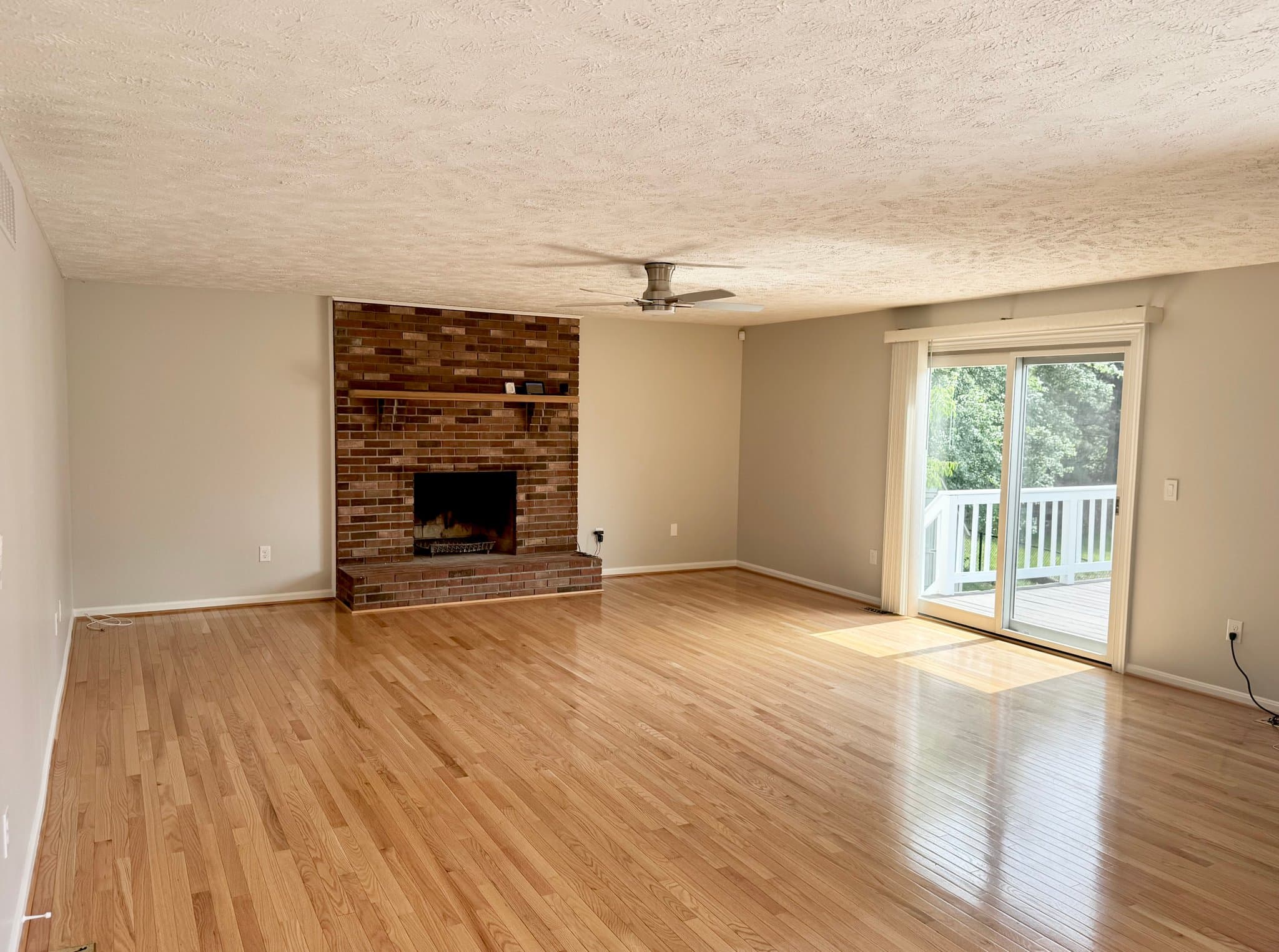 Severn House: 7420 Merrimusic Cir