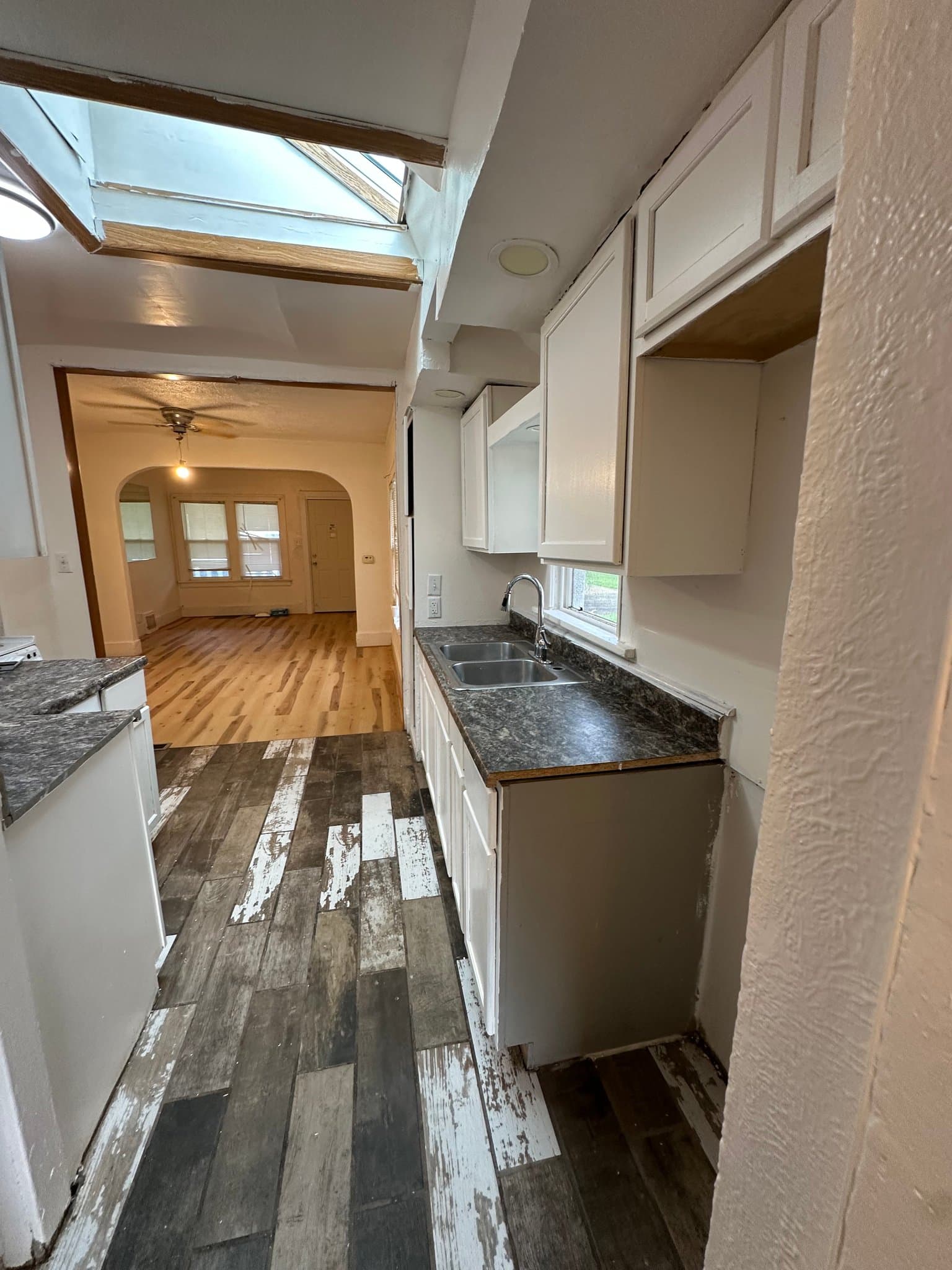 Peoria House: 2315 N Ellis St, Peoria, IL 61604