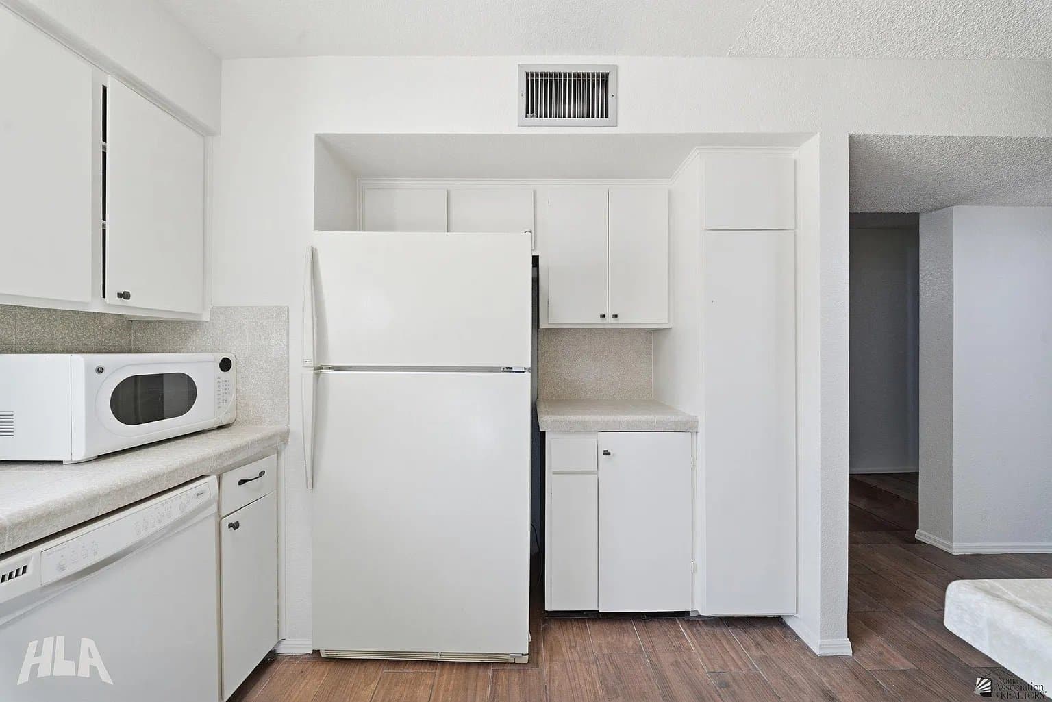 Yuma Townhome: 2240 S Elks Ln