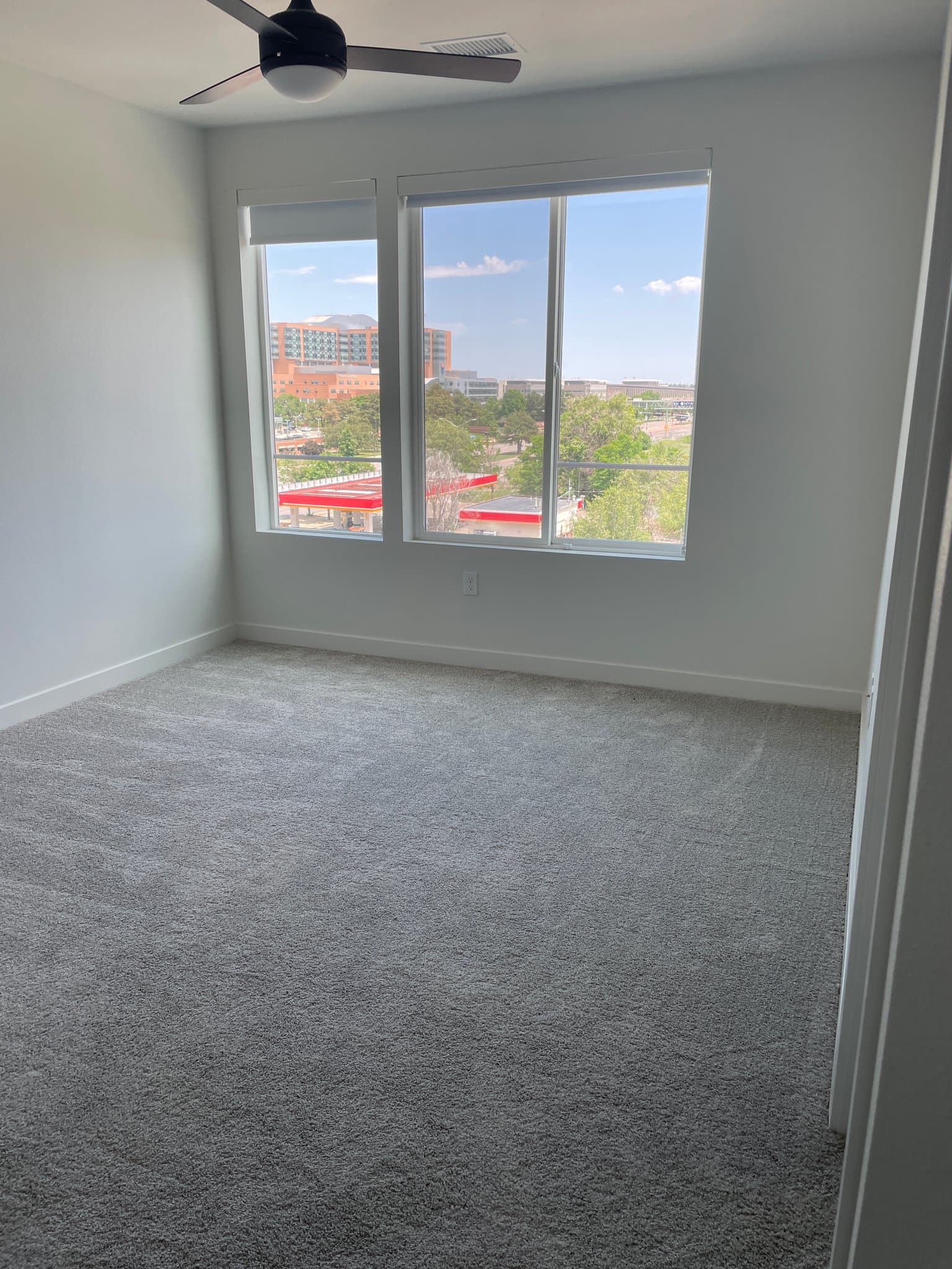 Aurora Single Room: 12600 E Colfax Ave